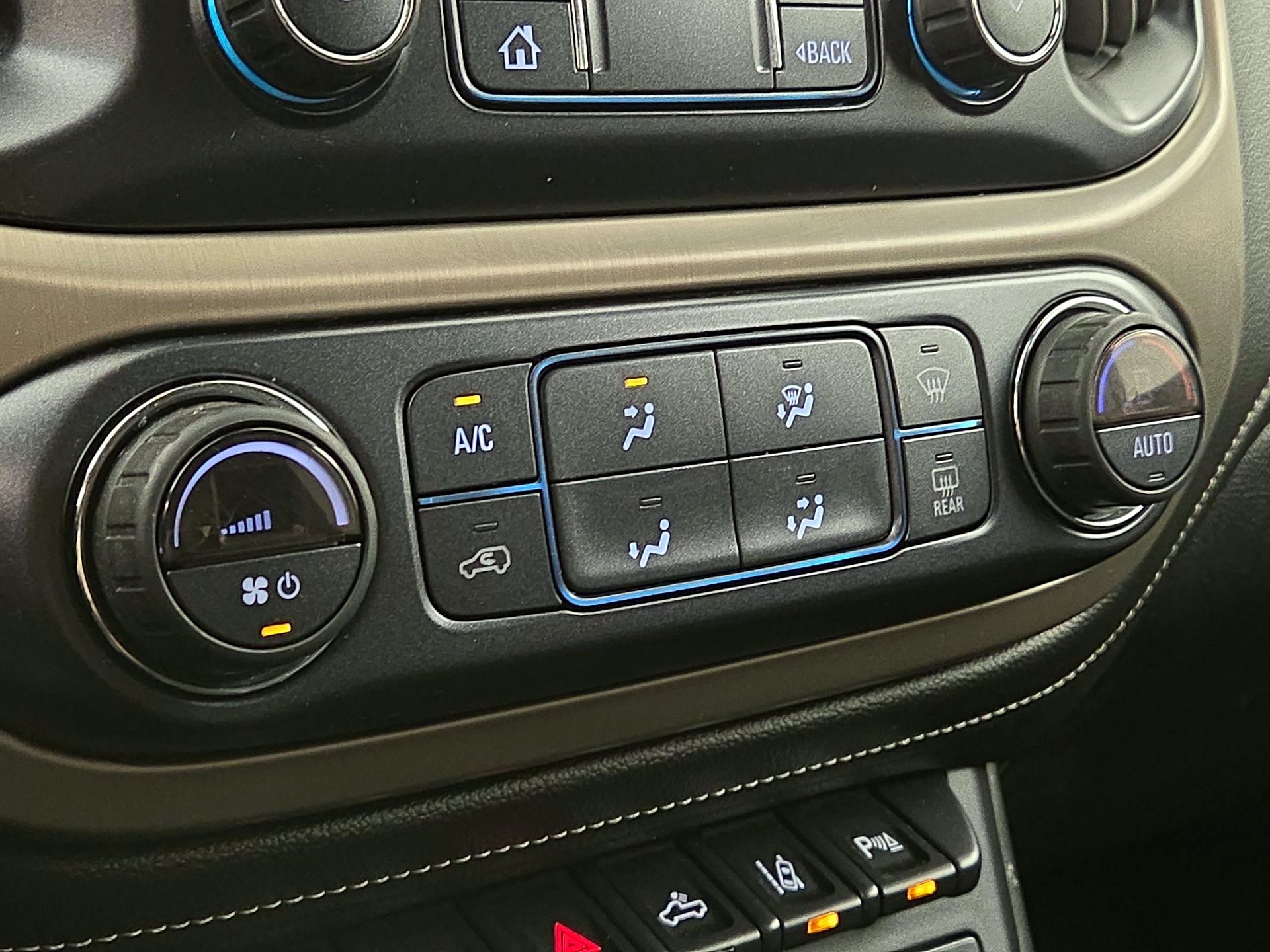 Thumbnail: 2020 GMC Canyon - 17