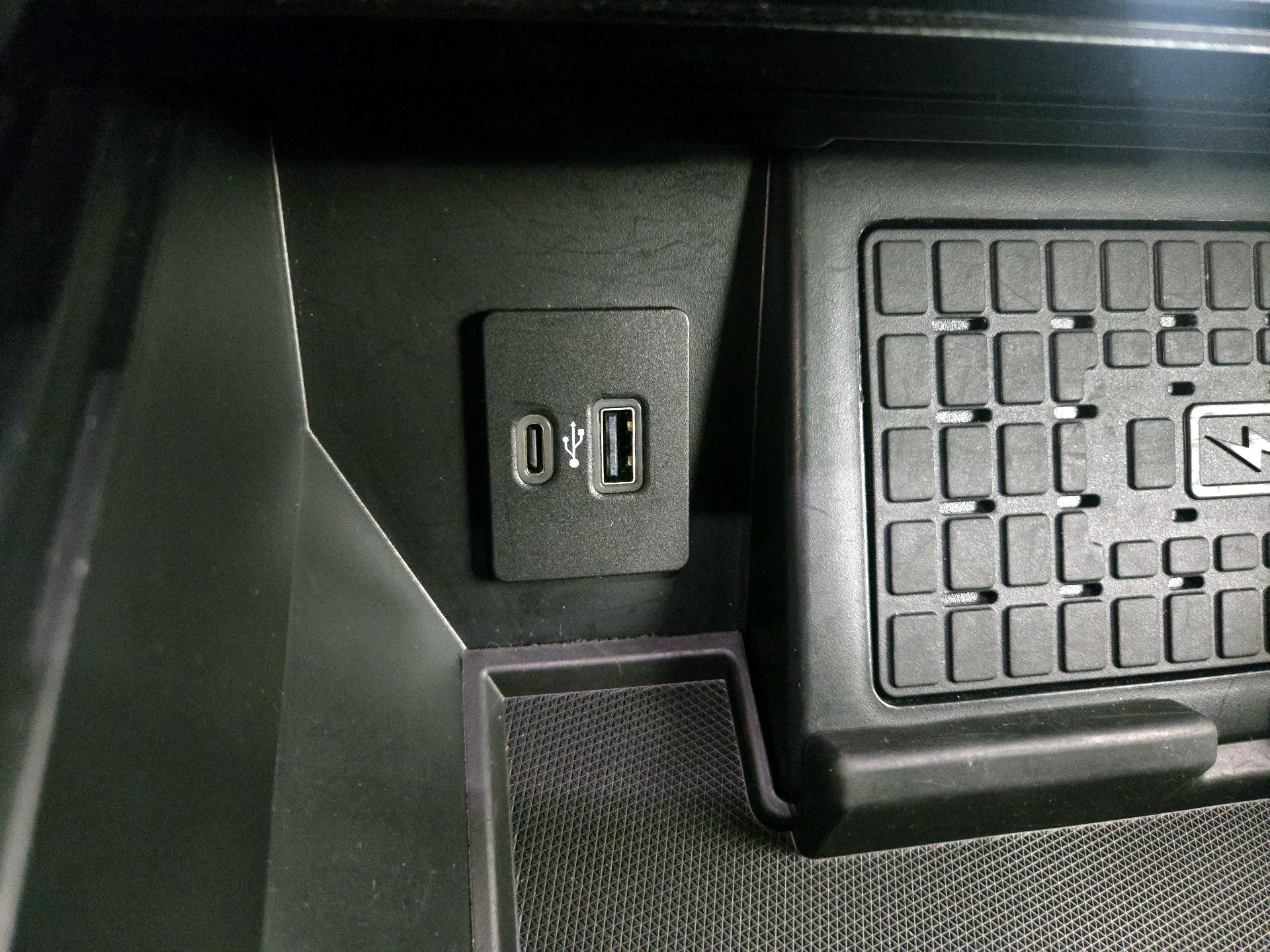 Thumbnail: 2023 Ford F-150 - 19