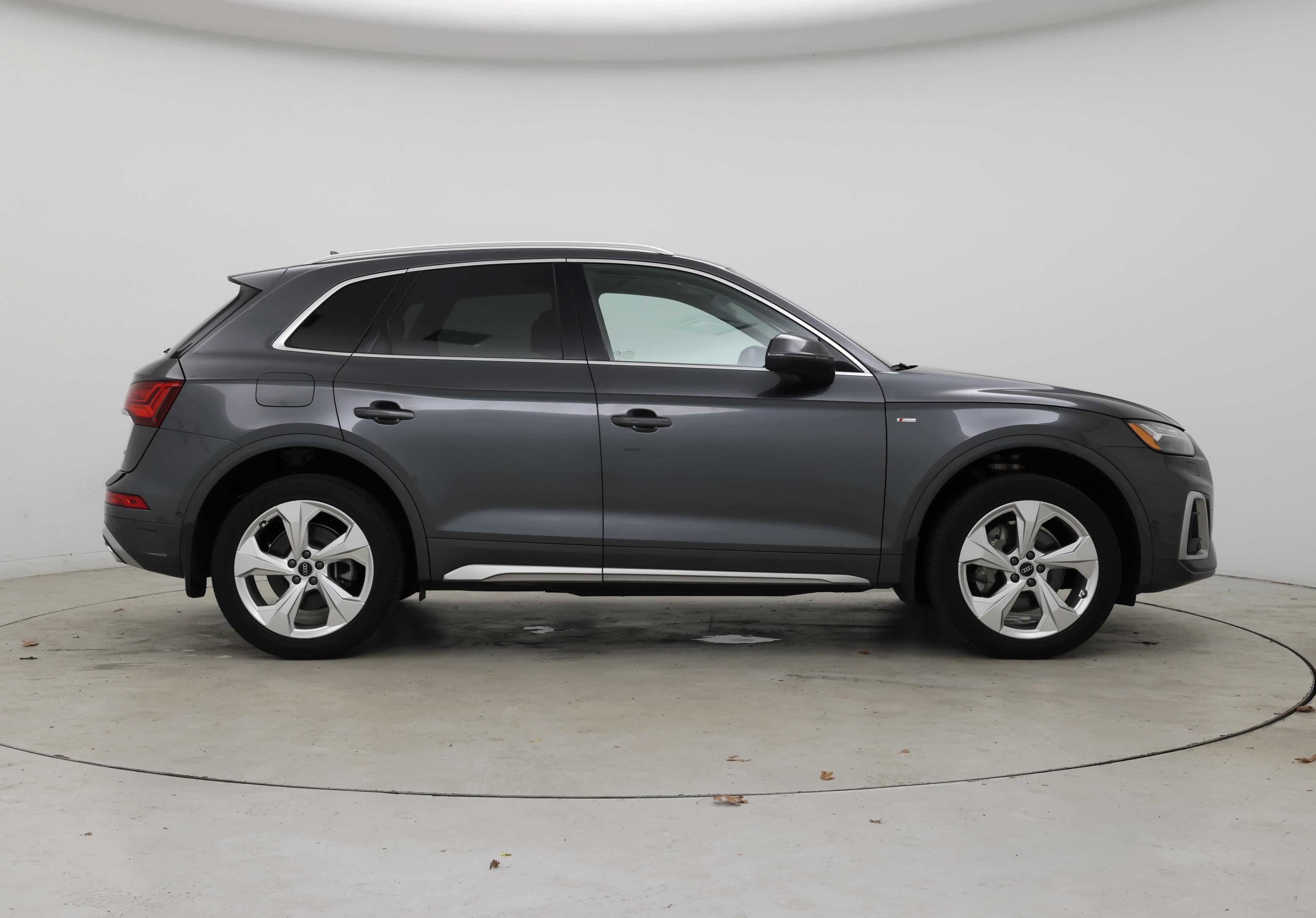 Thumbnail: 2022 Audi Q5 - 7