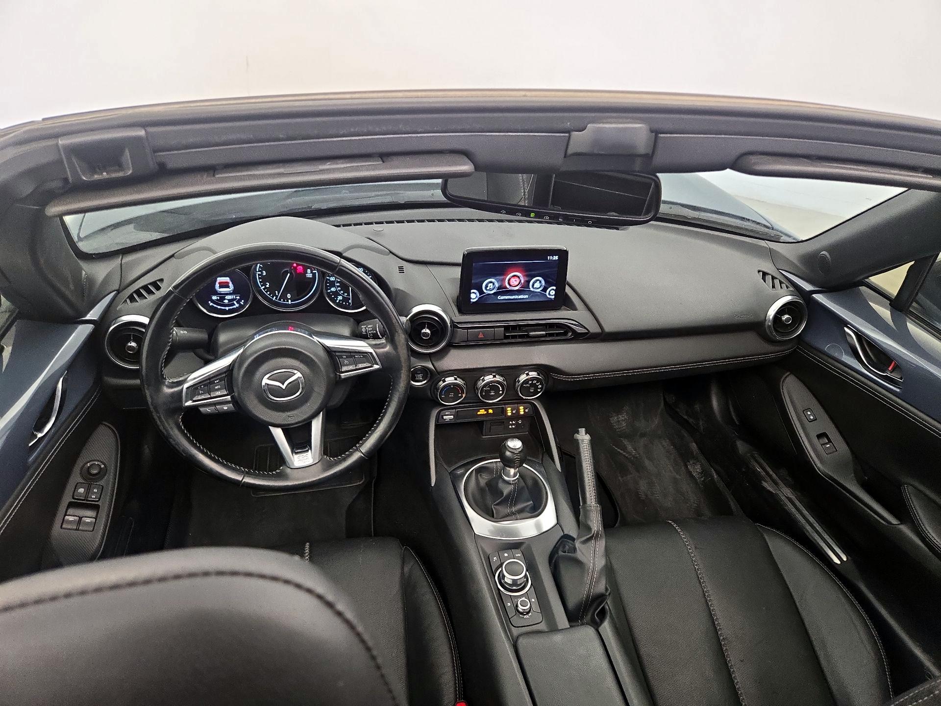 Thumbnail: 2021 Mazda MX-5 Miata - 9