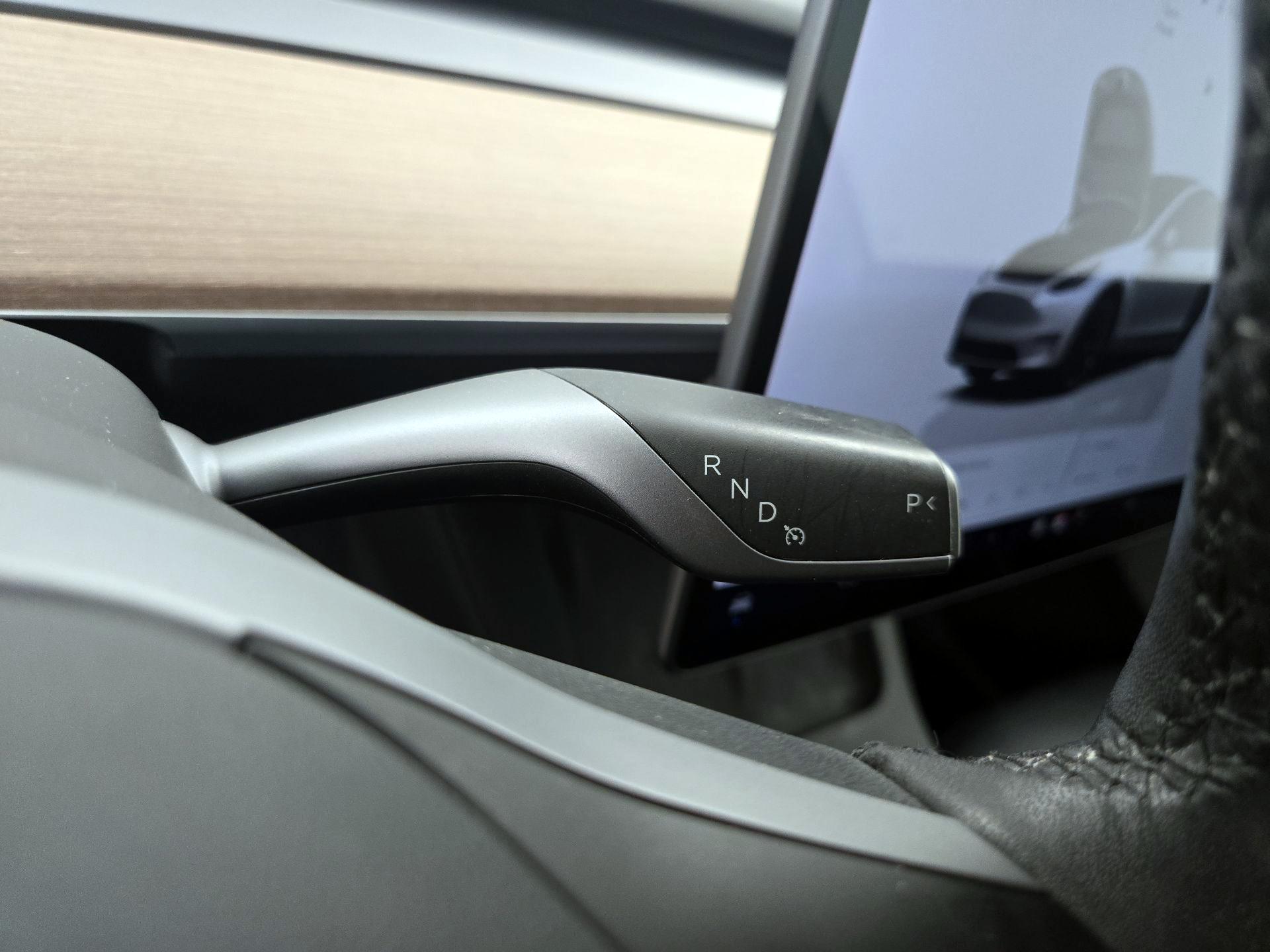 Thumbnail: 2022 Tesla Model Y - 17