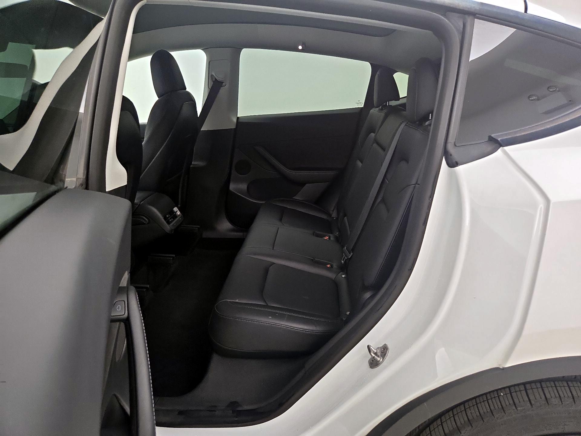 Thumbnail: 2022 Tesla Model Y - 19