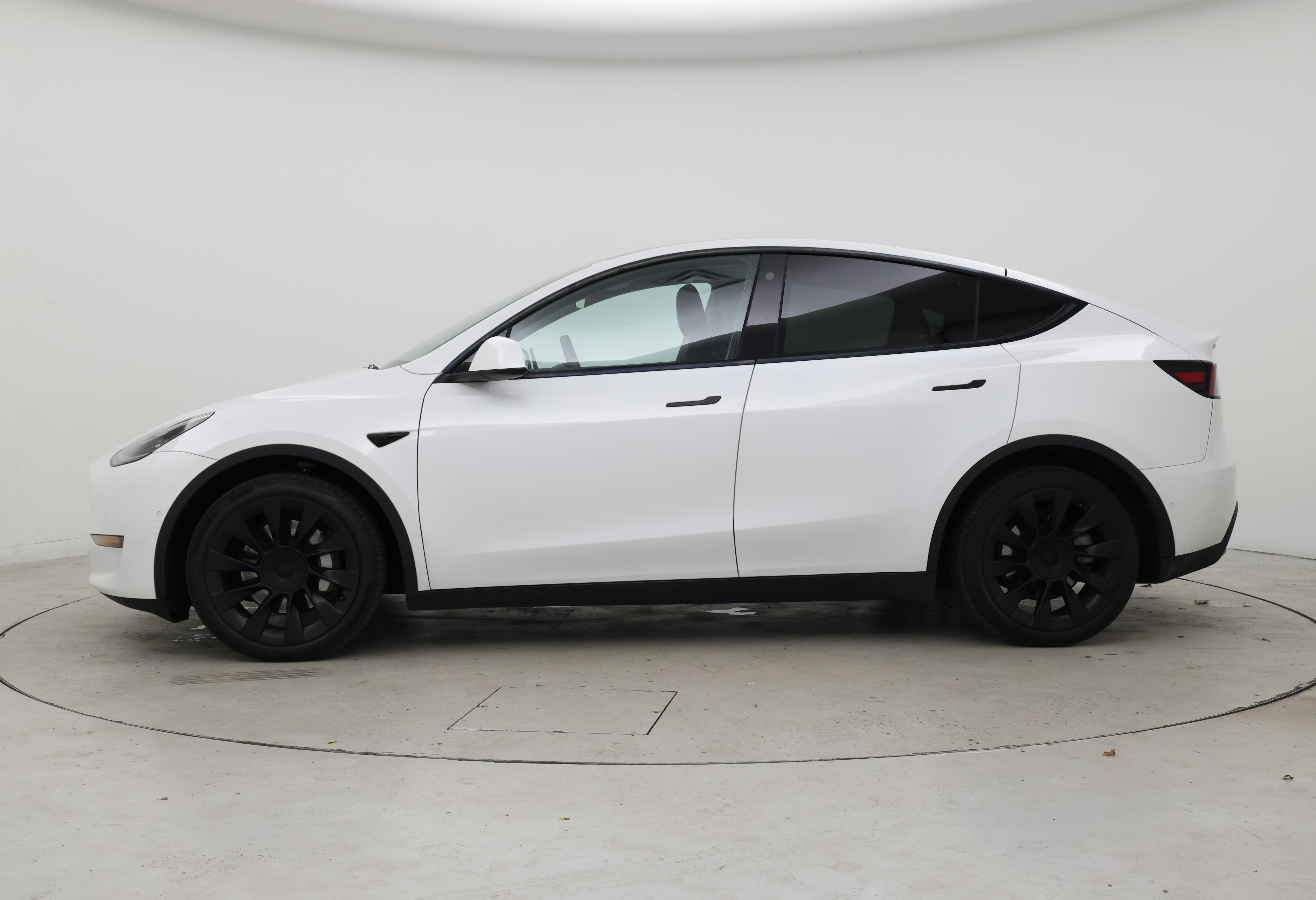 Thumbnail: 2022 Tesla Model Y - 3