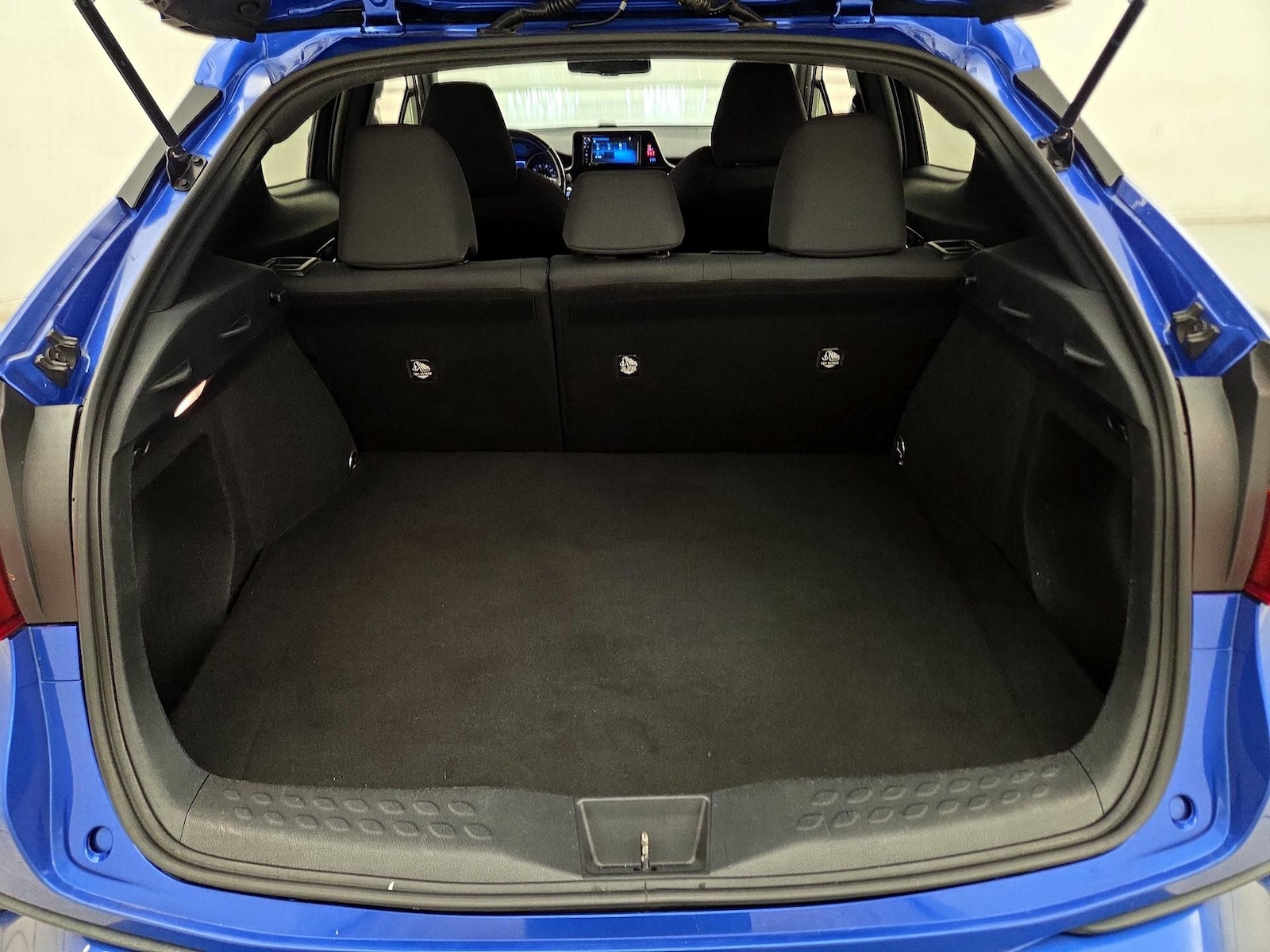 2018 Toyota C-HR XLE Premium - Photo 21