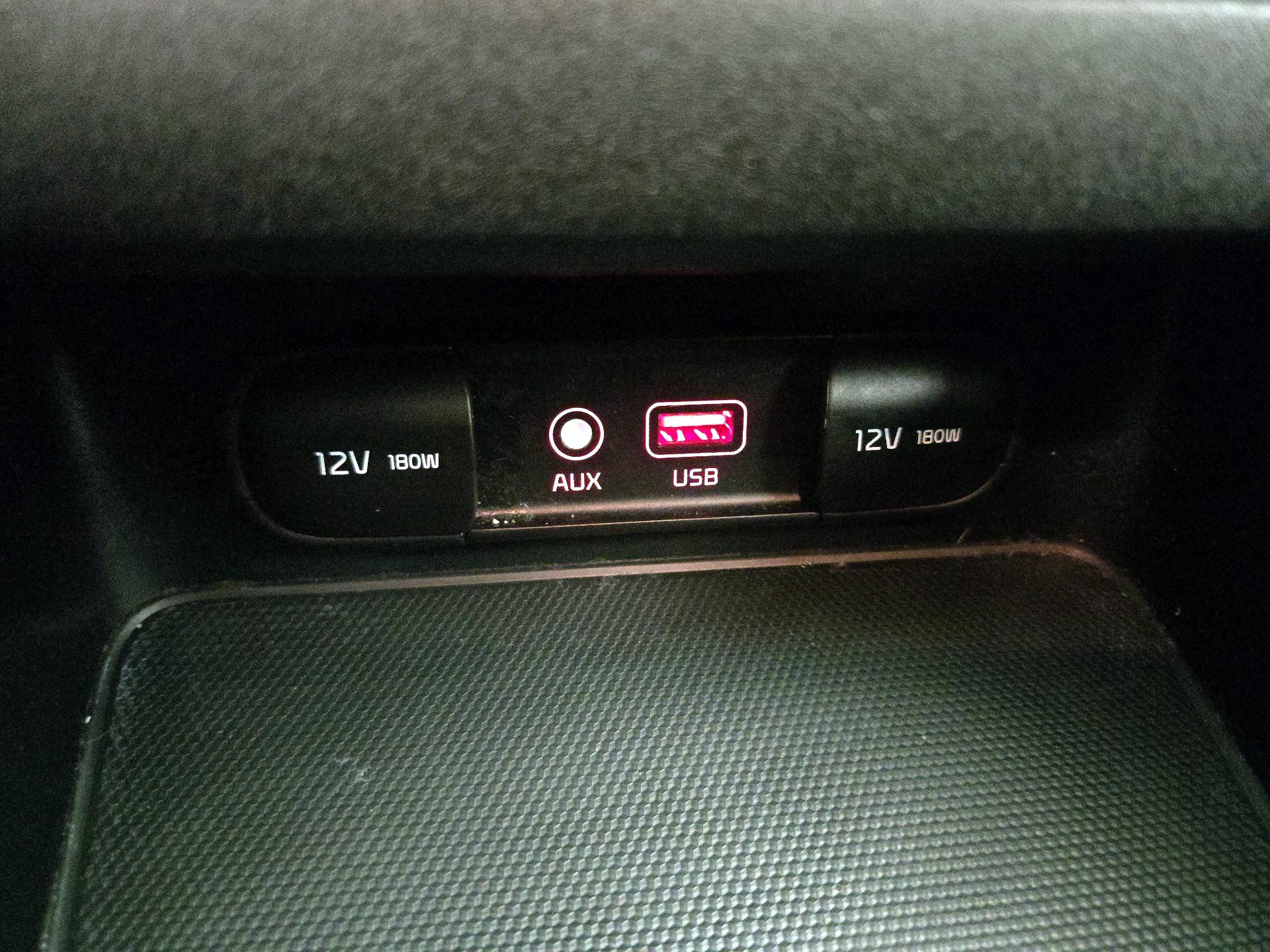 Thumbnail: 2021 Kia Forte - 18