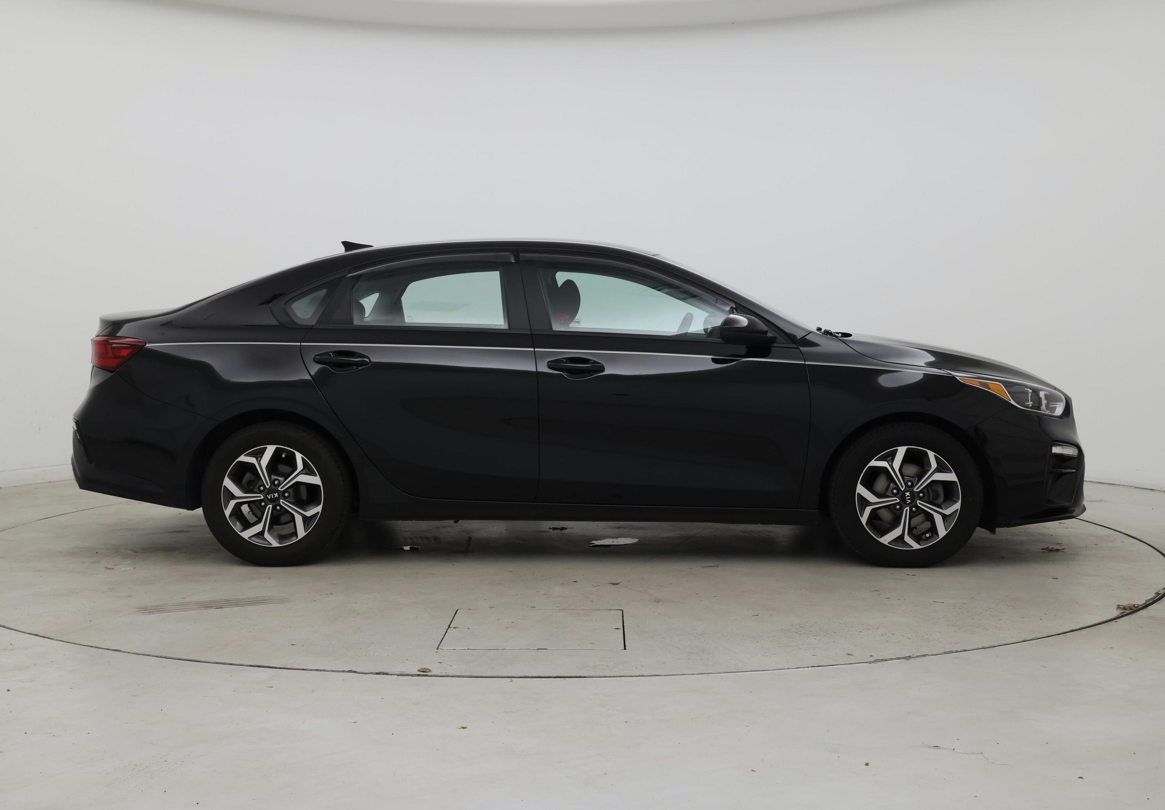 Thumbnail: 2021 Kia Forte - 7