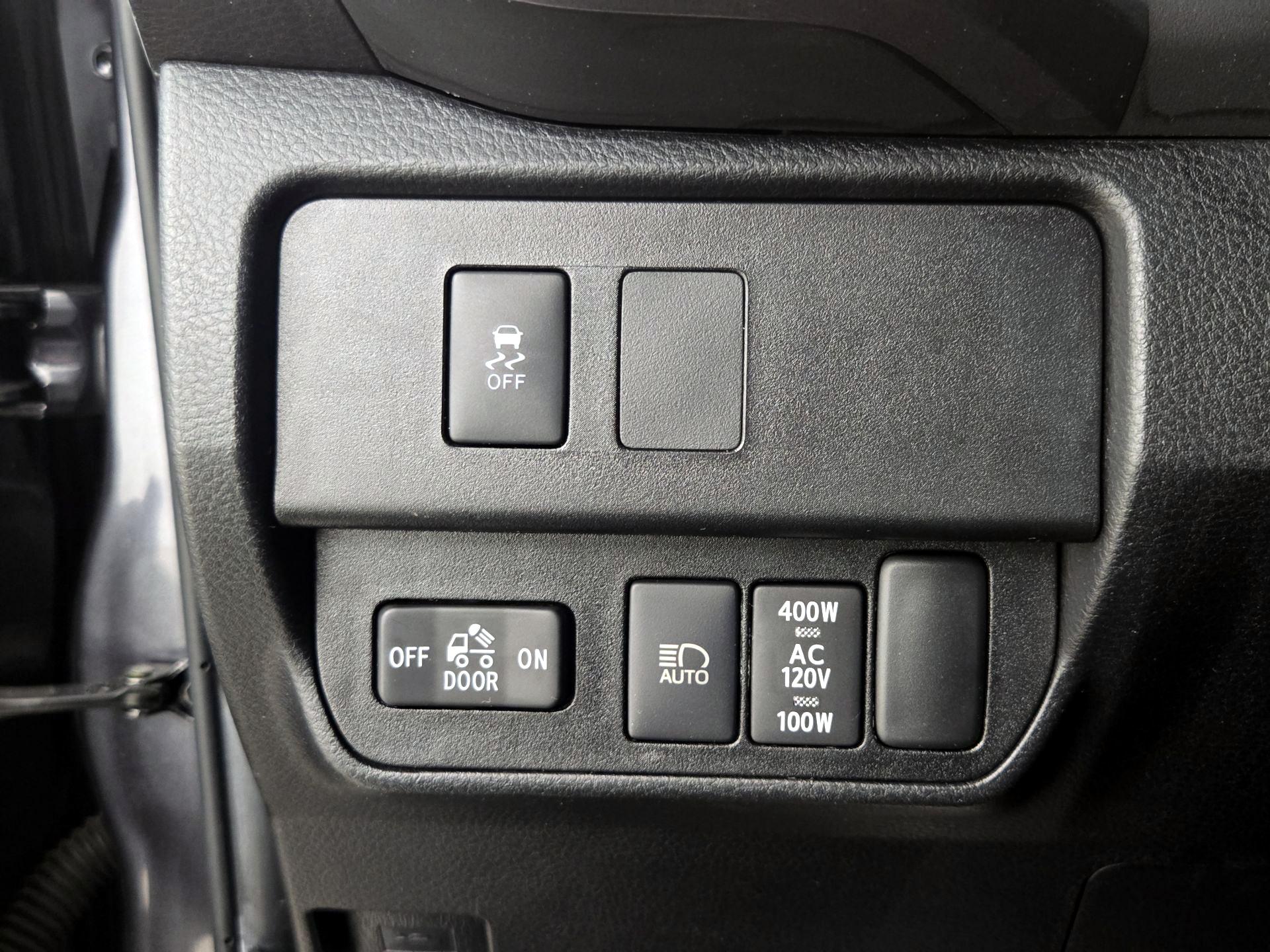 Thumbnail: 2022 Toyota Tacoma - 13