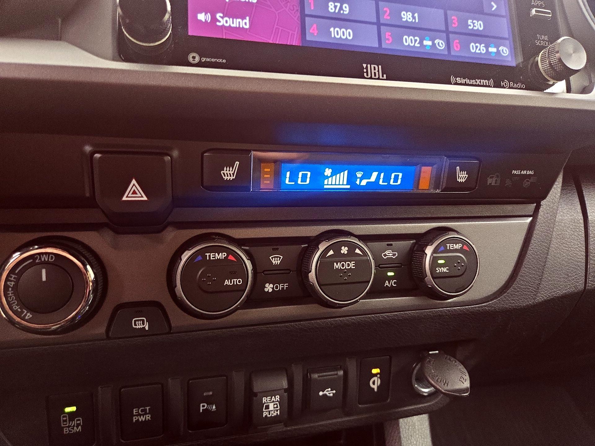 Thumbnail: 2022 Toyota Tacoma - 17