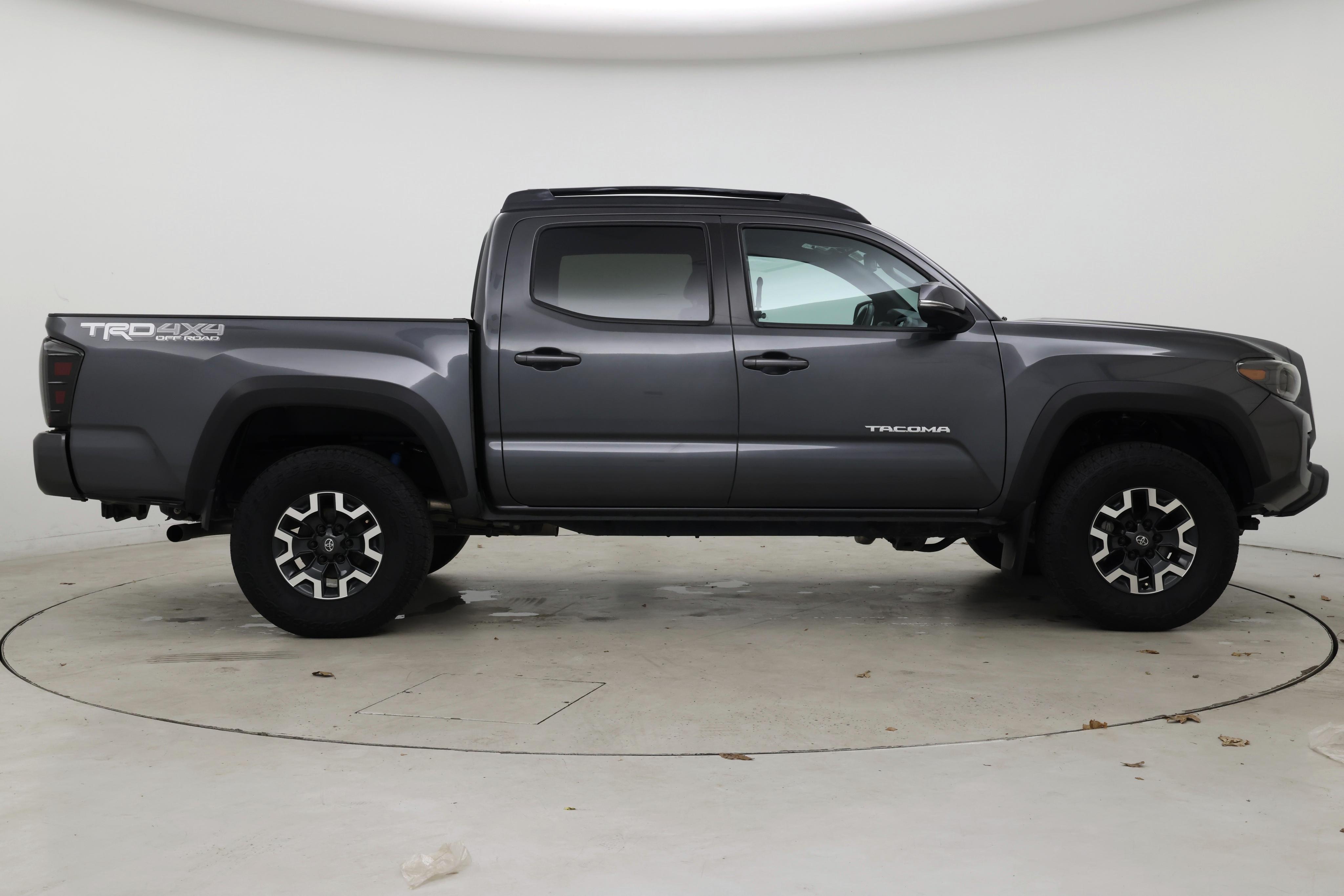 Thumbnail: 2022 Toyota Tacoma - 7