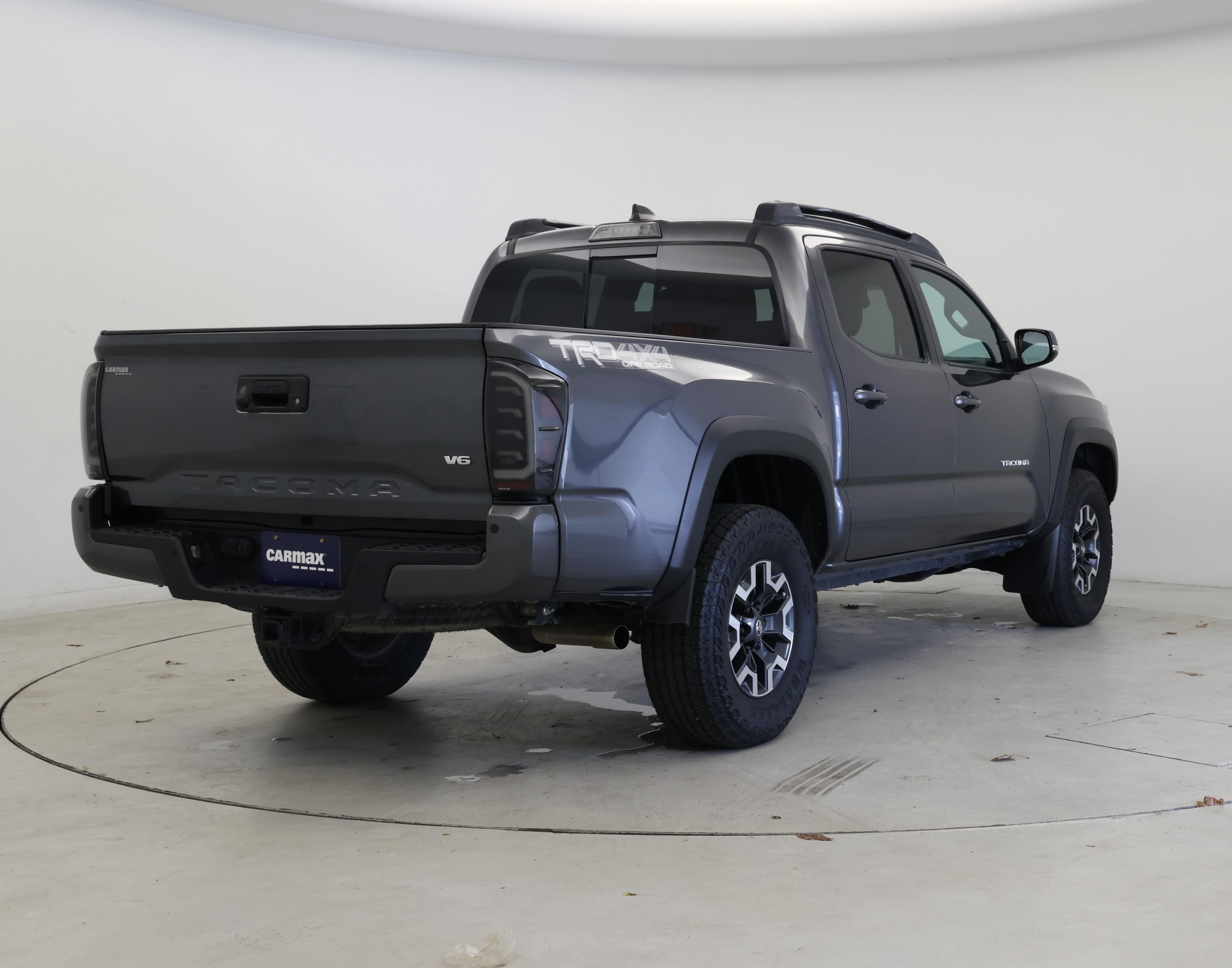 Thumbnail: 2022 Toyota Tacoma - 8