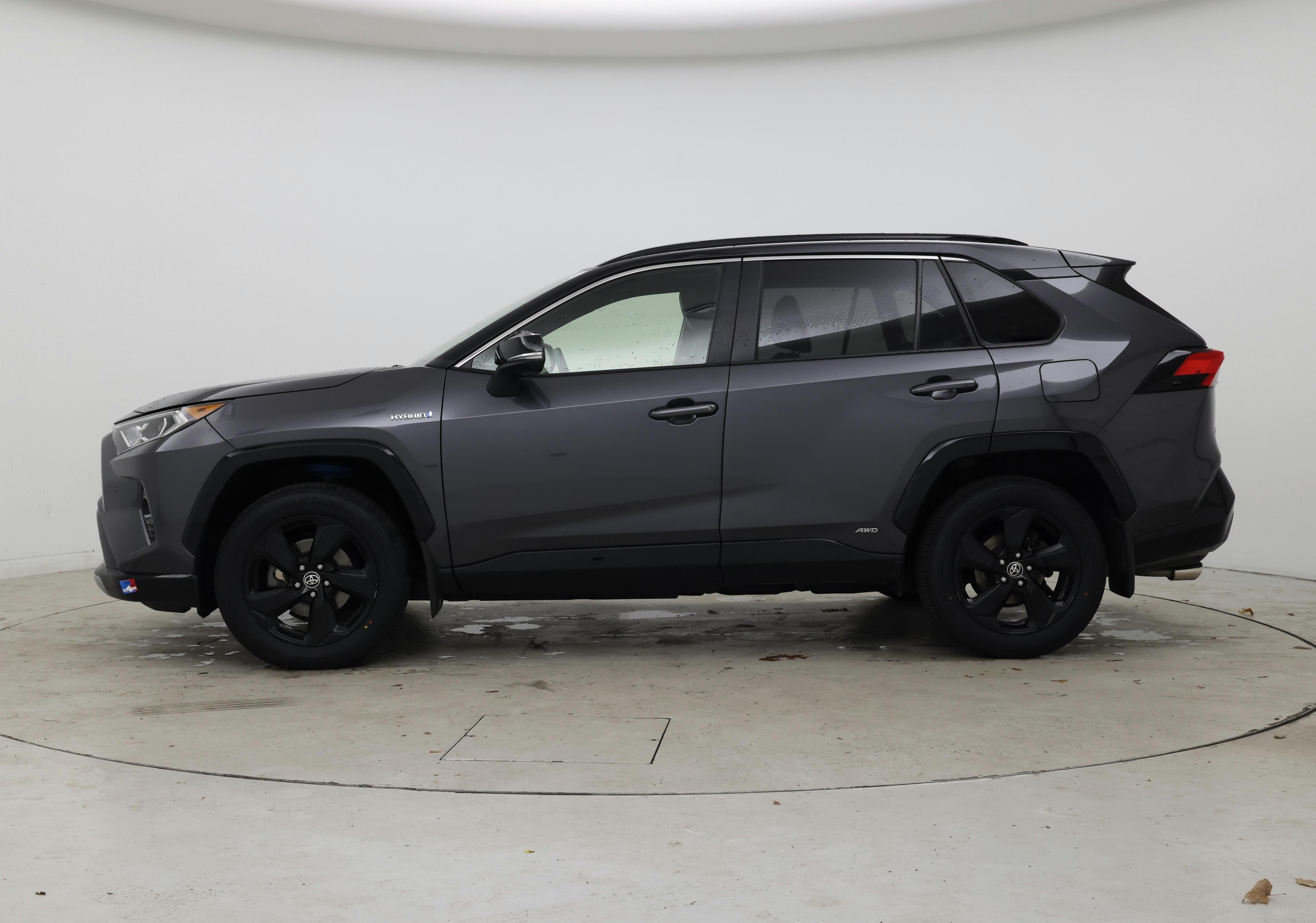 Thumbnail: 2020 Toyota RAV4 - 3