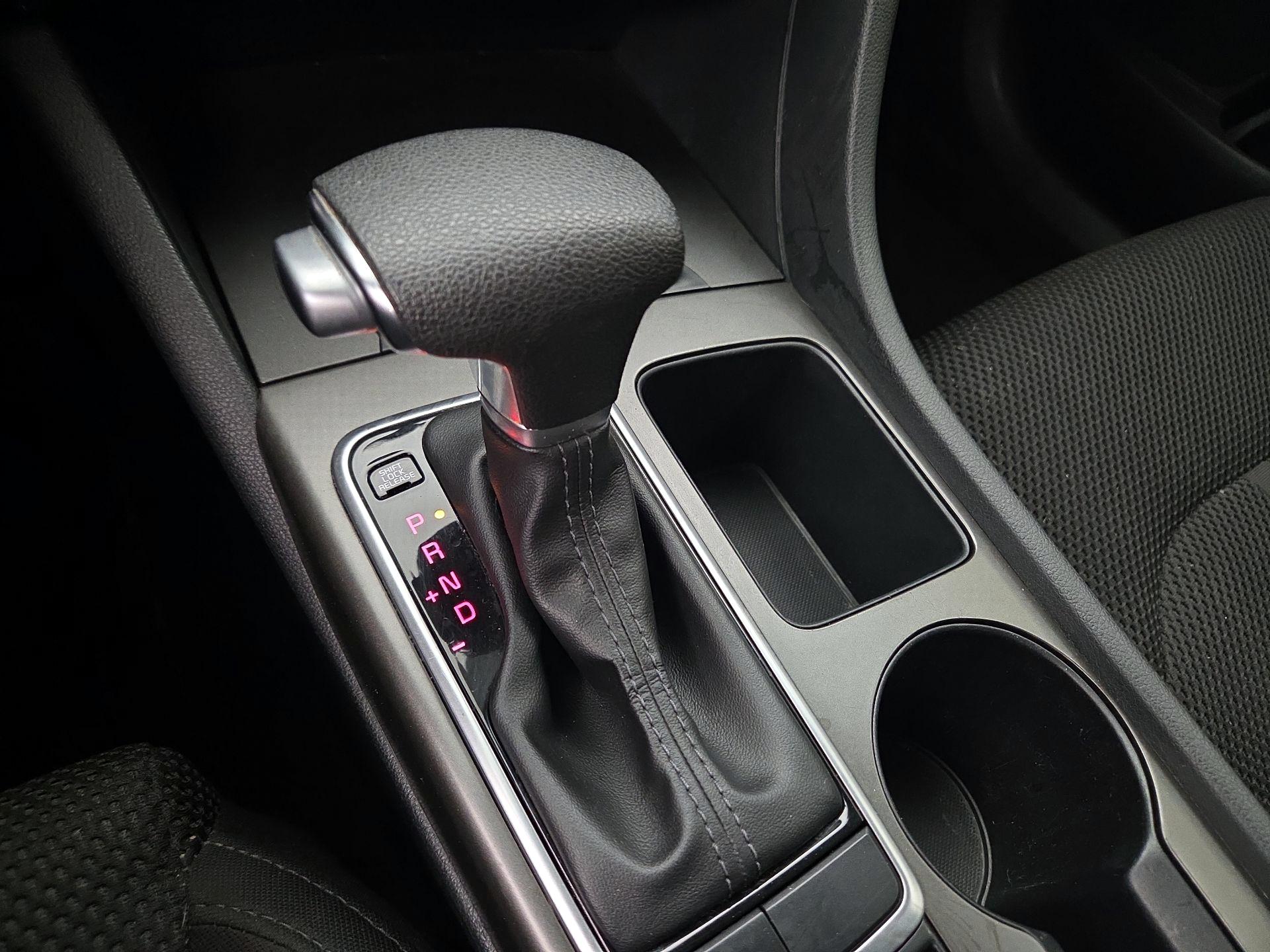 Thumbnail: 2019 Kia Optima - 17