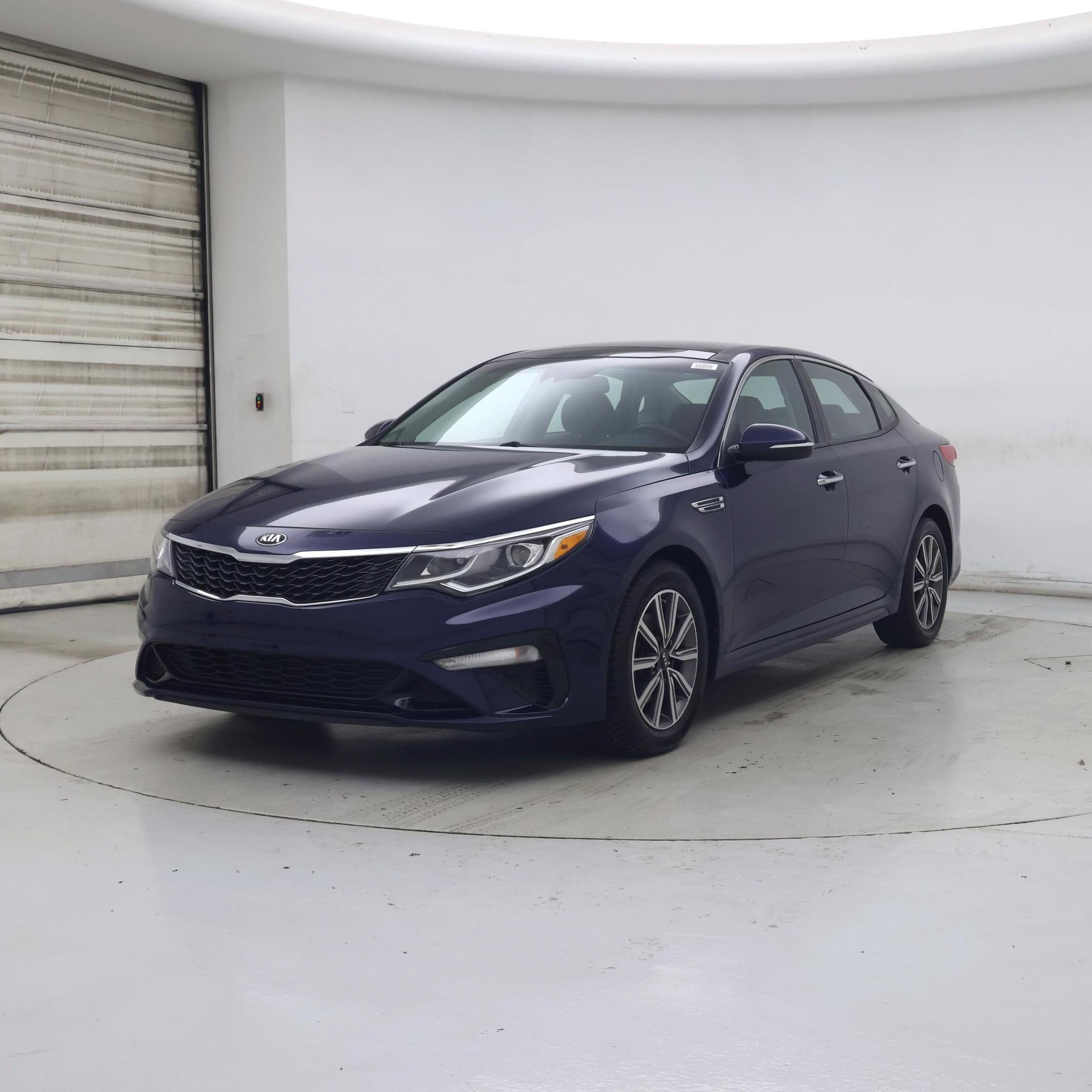 Thumbnail: 2019 Kia Optima - 4