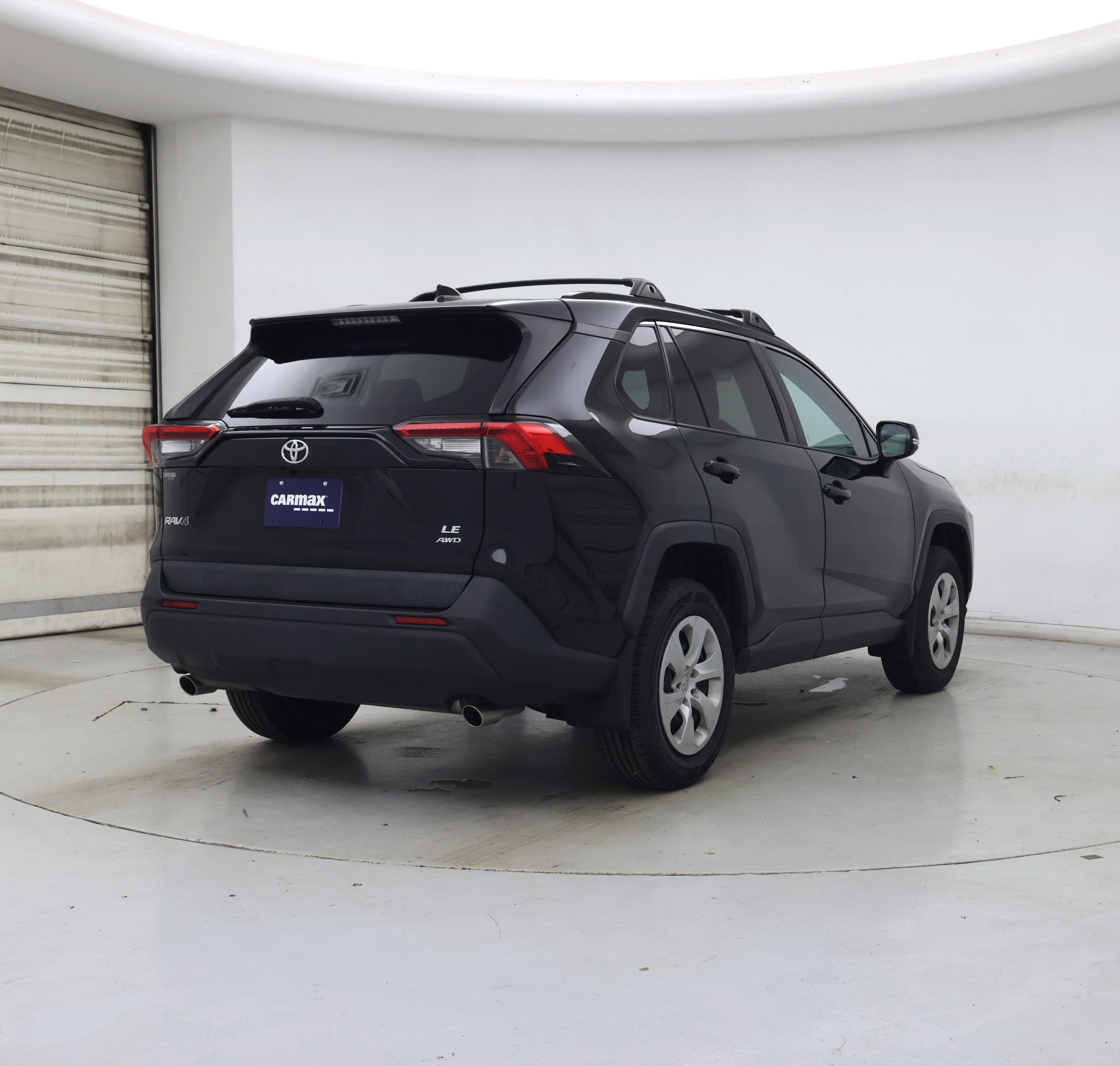 Thumbnail: 2019 Toyota RAV4 - 8