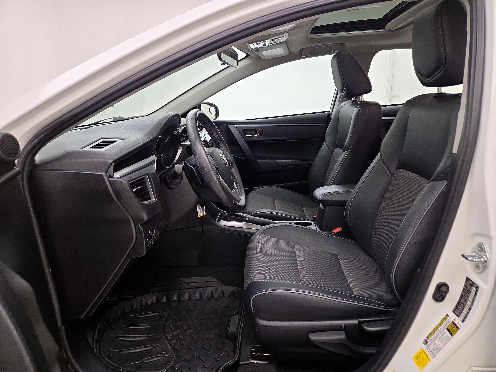 Thumbnail: 2016 Toyota Corolla - 11