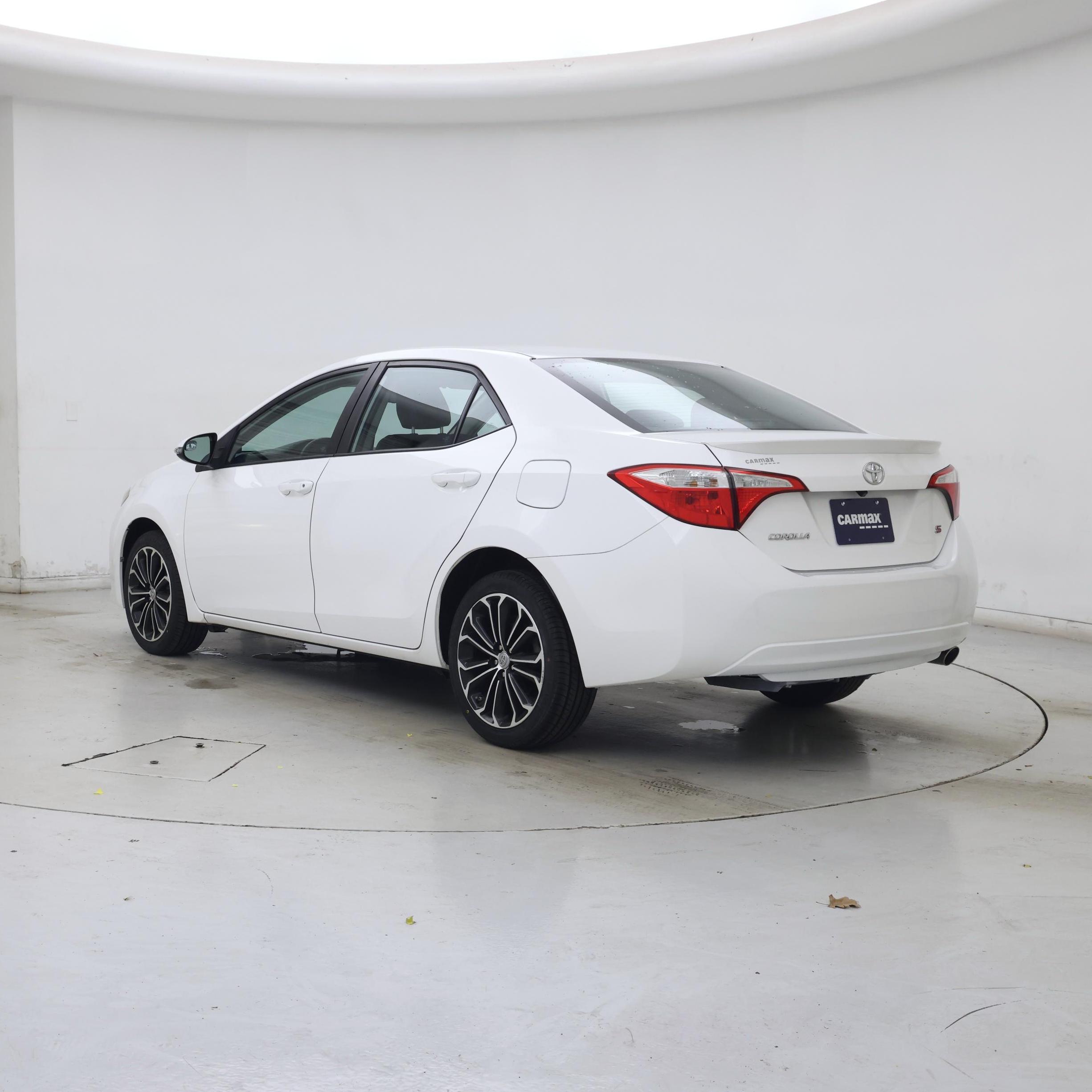 Thumbnail: 2016 Toyota Corolla - 2