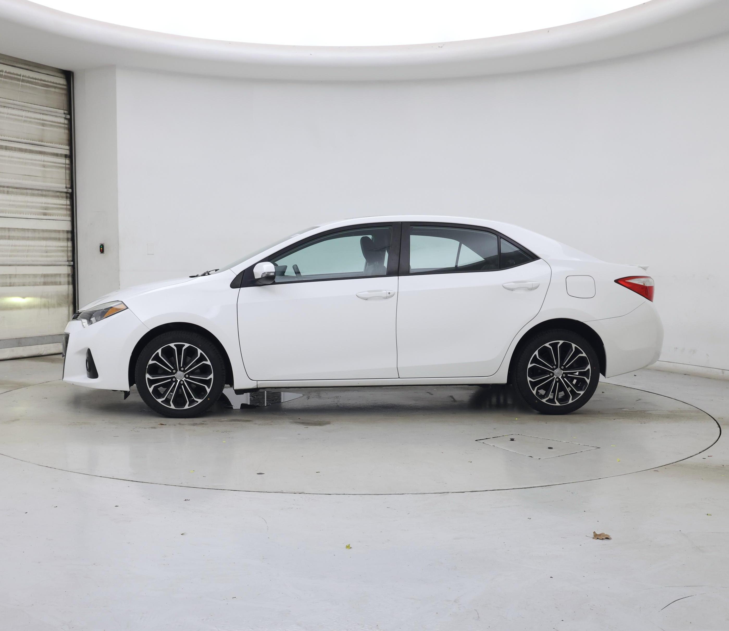 Thumbnail: 2016 Toyota Corolla - 3