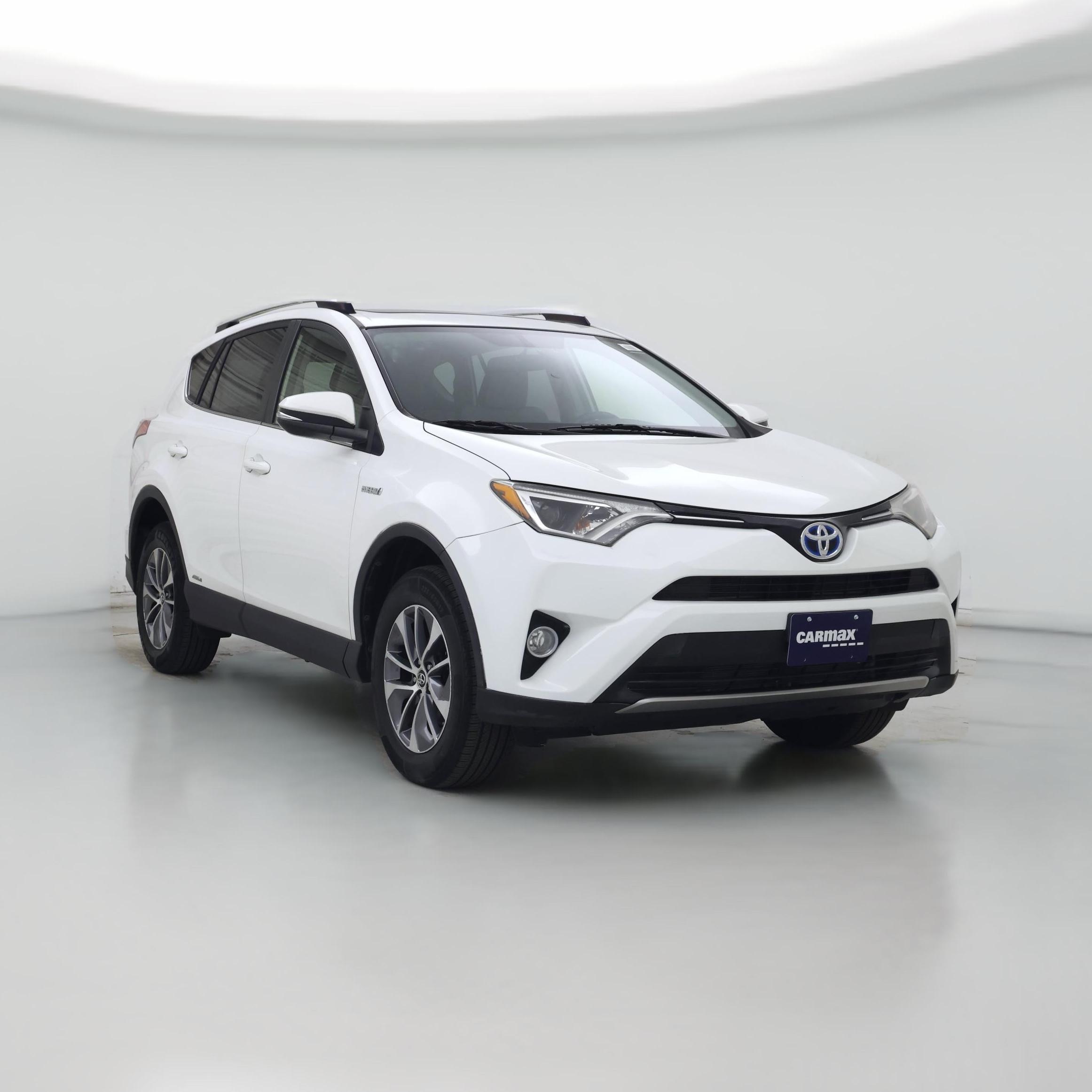 Thumbnail: 2016 Toyota RAV4 - 1