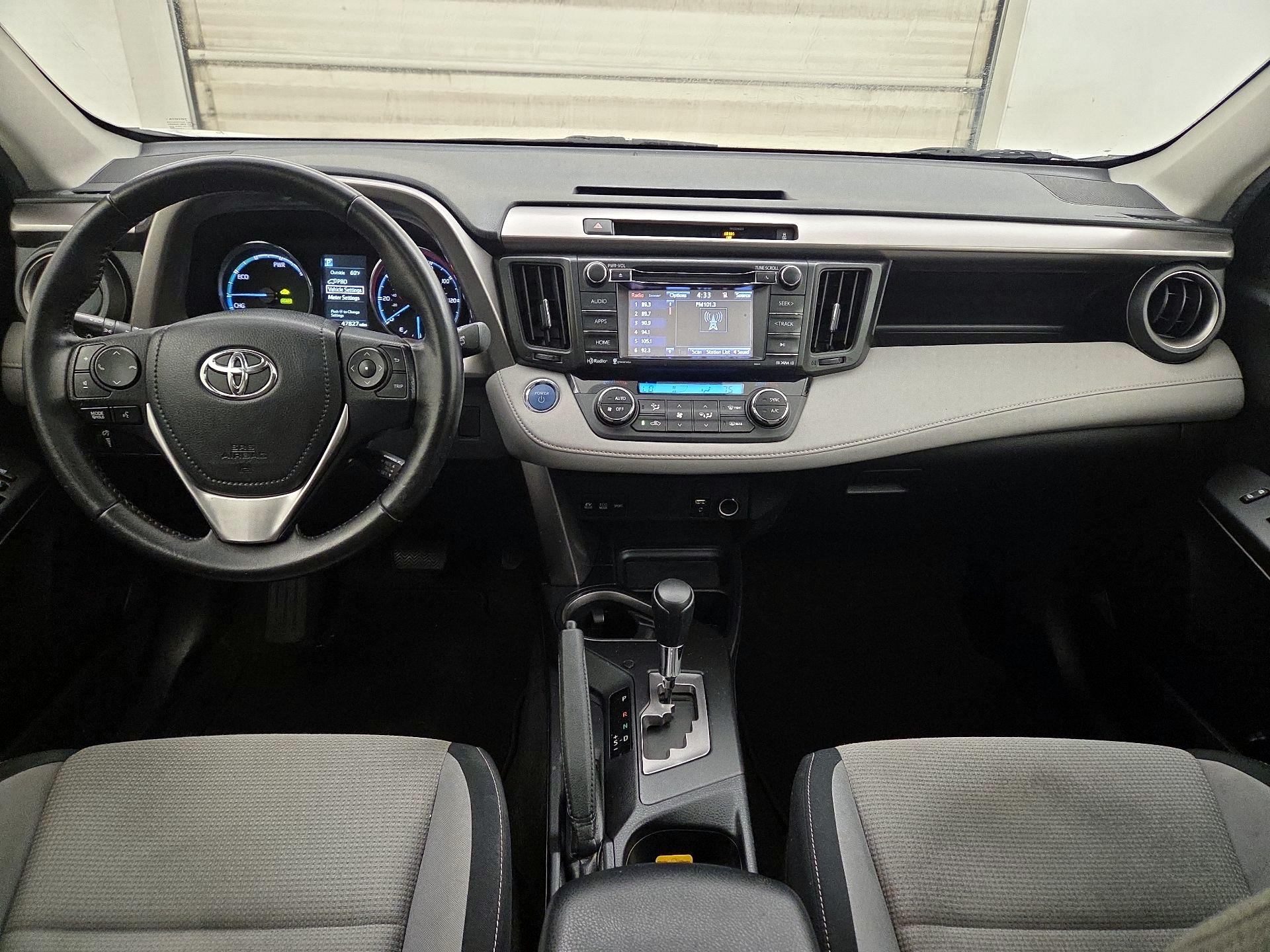 Thumbnail: 2016 Toyota RAV4 - 9