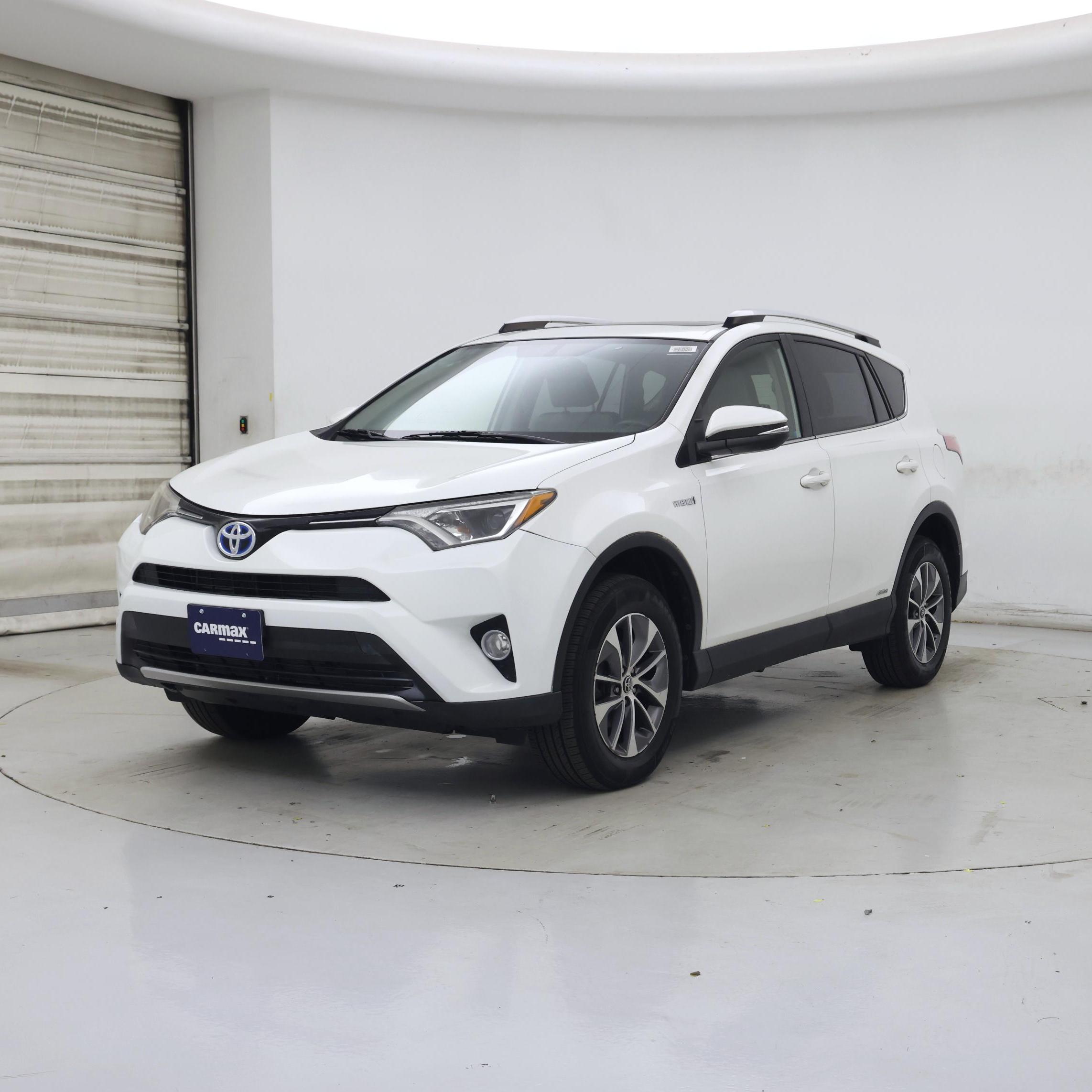 Thumbnail: 2016 Toyota RAV4 - 4