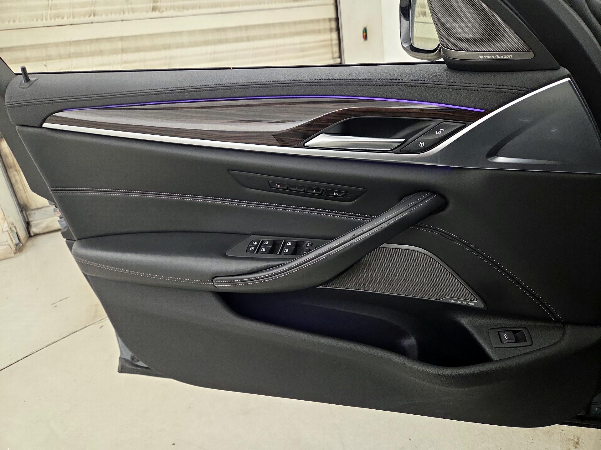 Thumbnail: 2019 BMW 5 Series - 12