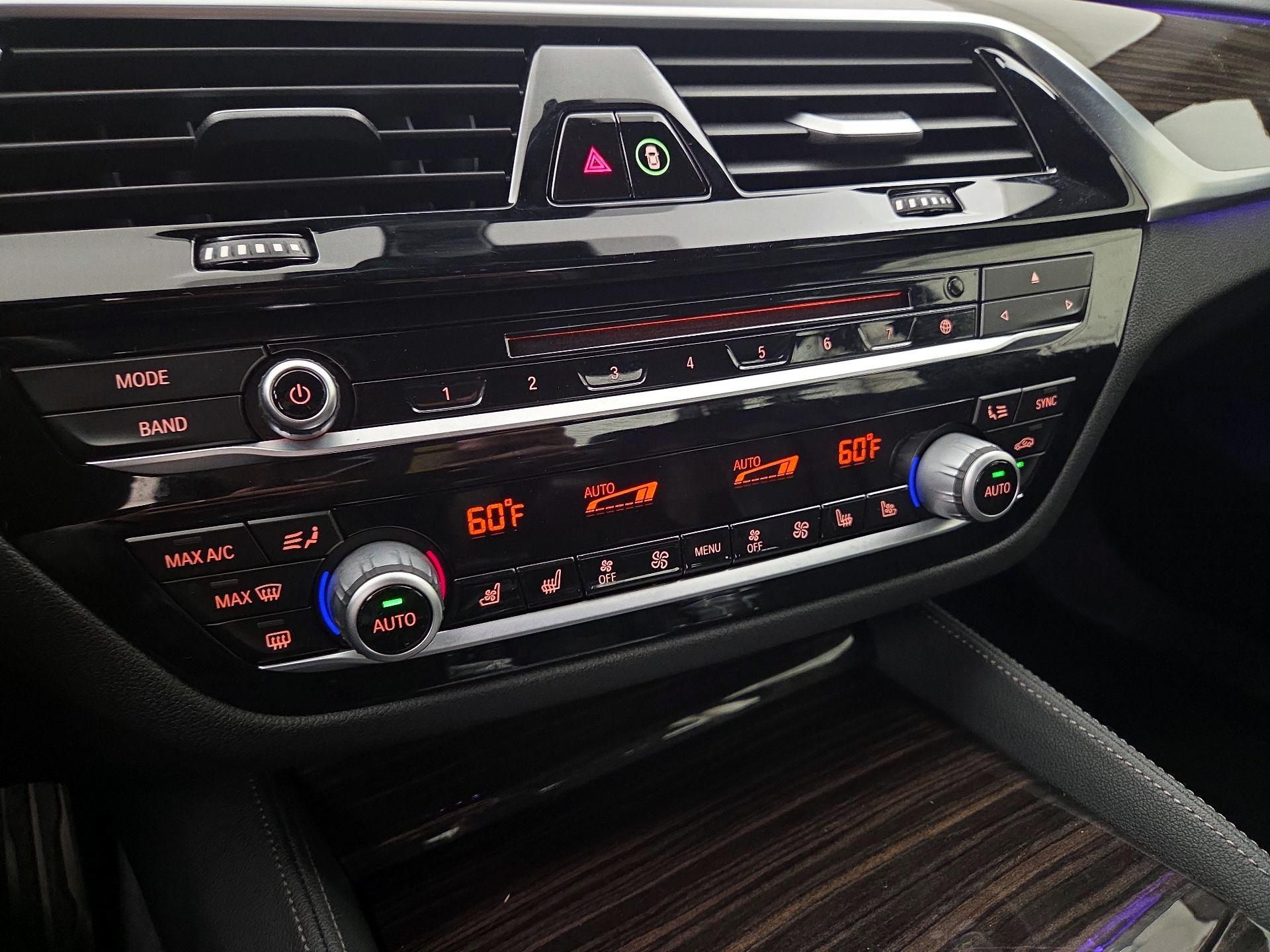Thumbnail: 2019 BMW 5 Series - 17