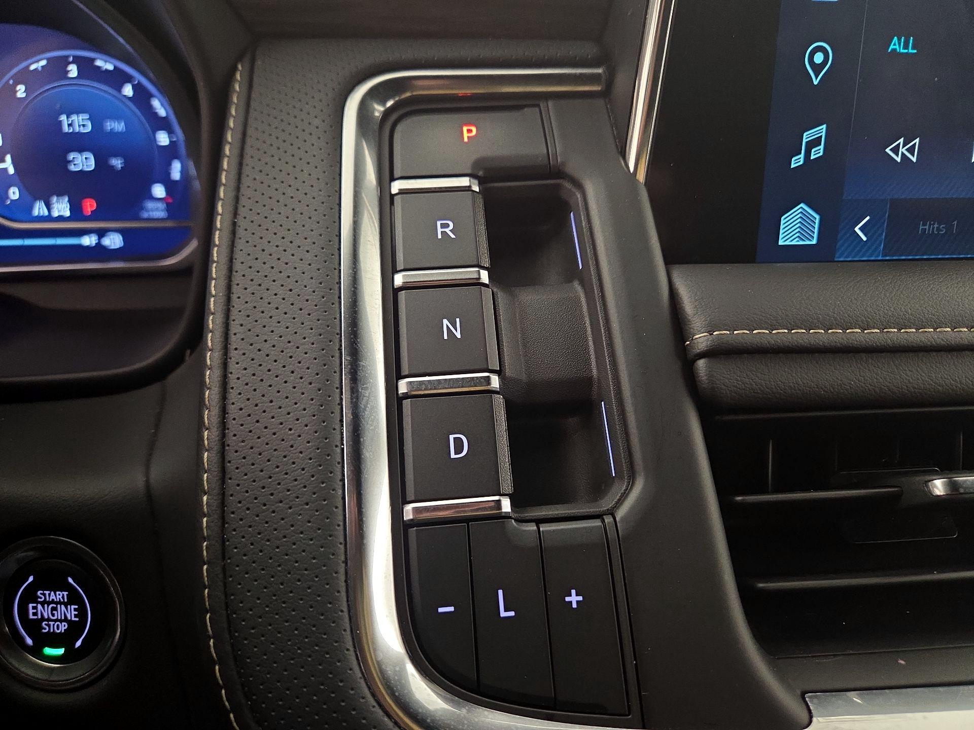 Thumbnail: 2023 Chevrolet Tahoe - 17