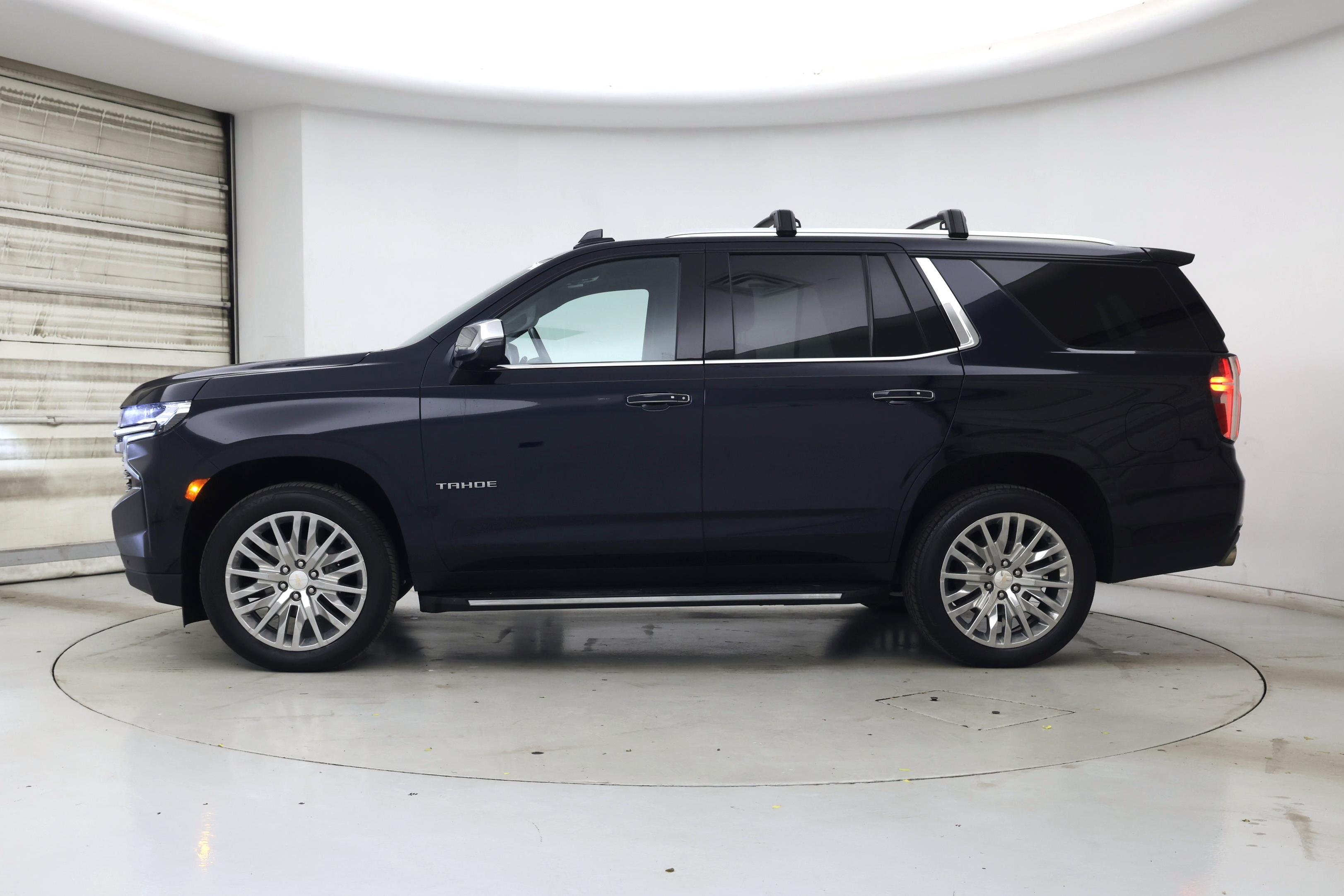 Thumbnail: 2023 Chevrolet Tahoe - 3