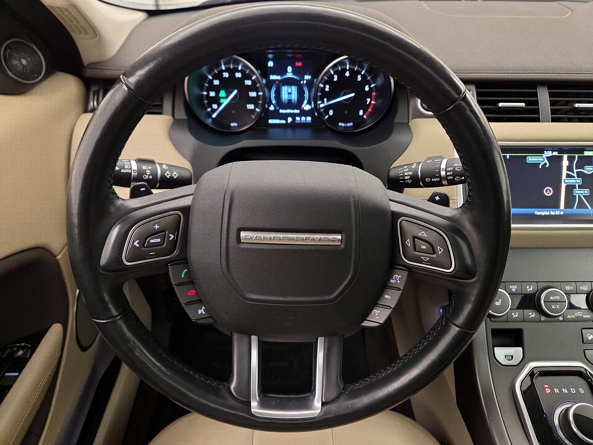 Thumbnail: 2019 Land Rover Range Rover Evoque - 10