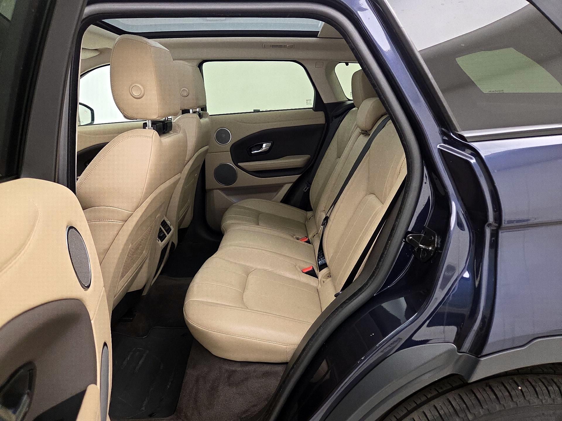 Thumbnail: 2019 Land Rover Range Rover Evoque - 20