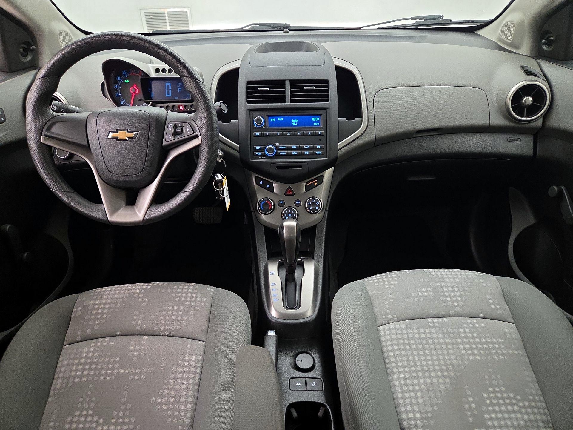 Thumbnail: 2016 Chevrolet Sonic - 9