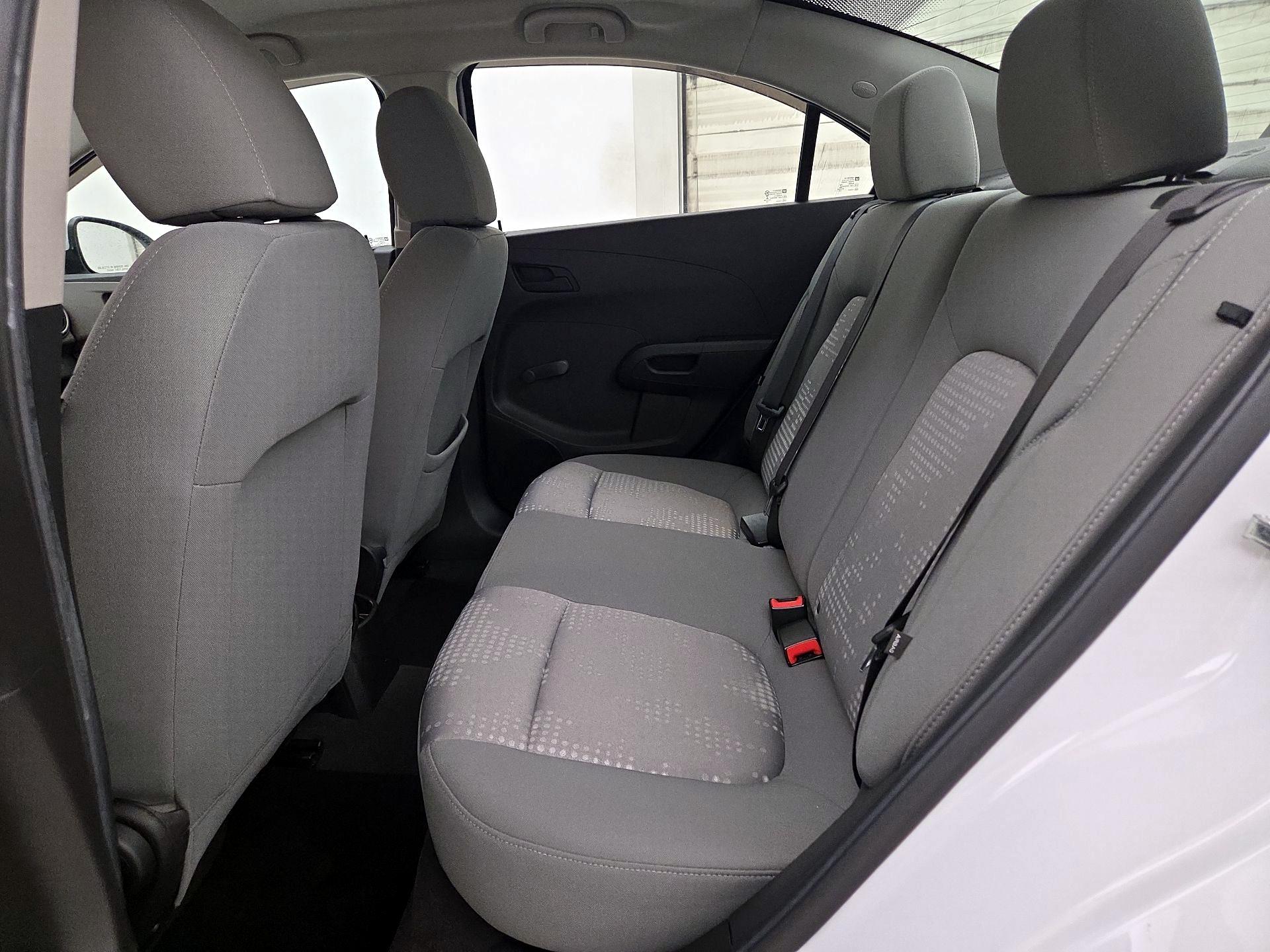 Thumbnail: 2016 Chevrolet Sonic - 18