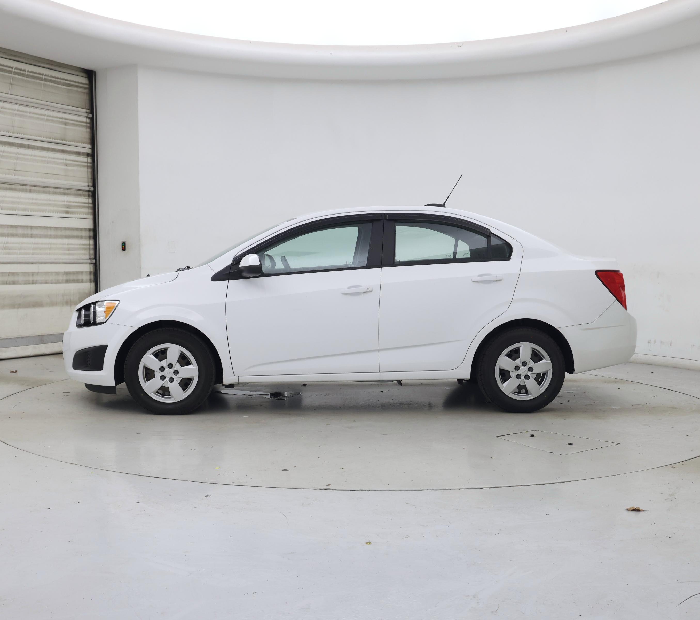 Thumbnail: 2016 Chevrolet Sonic - 3