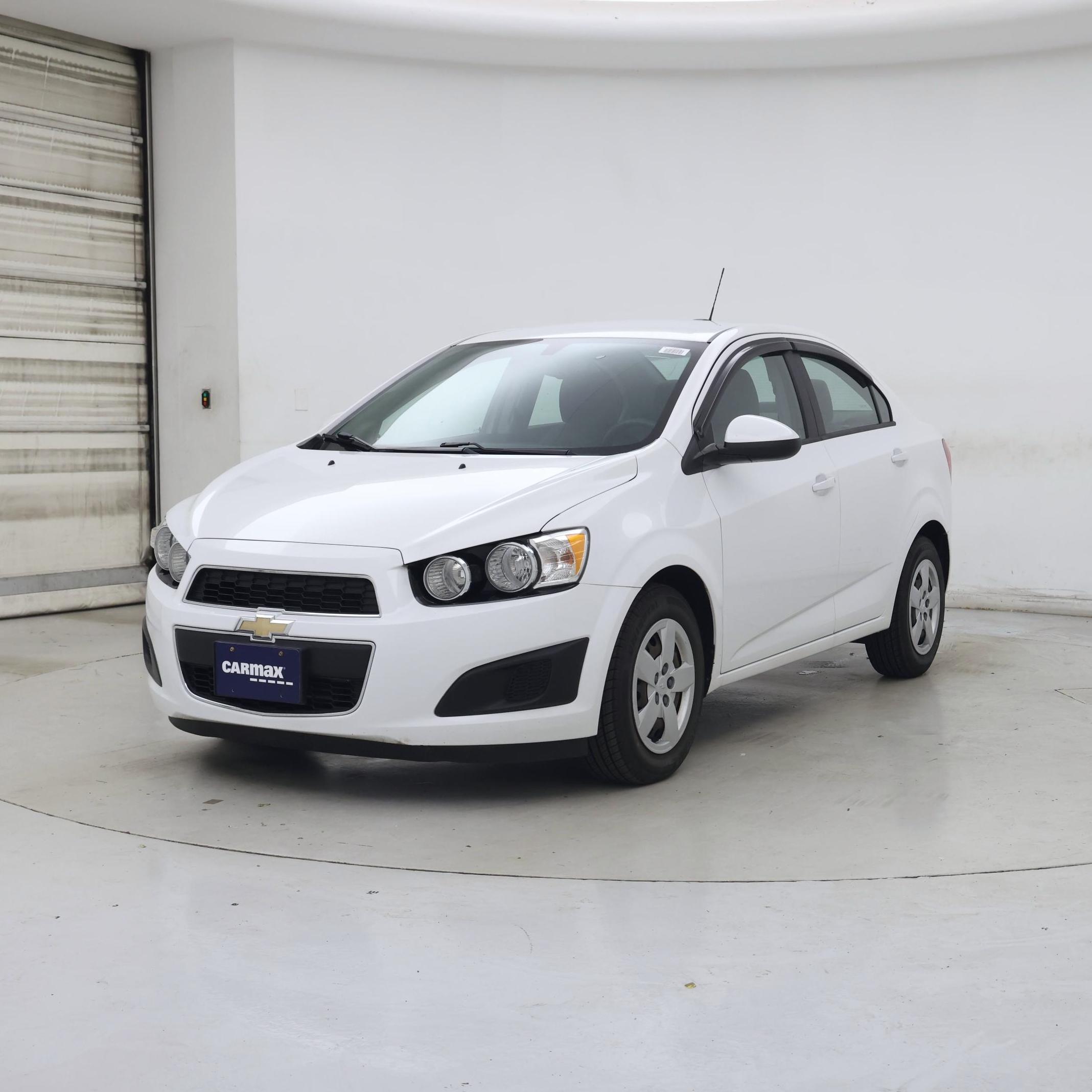 Thumbnail: 2016 Chevrolet Sonic - 4