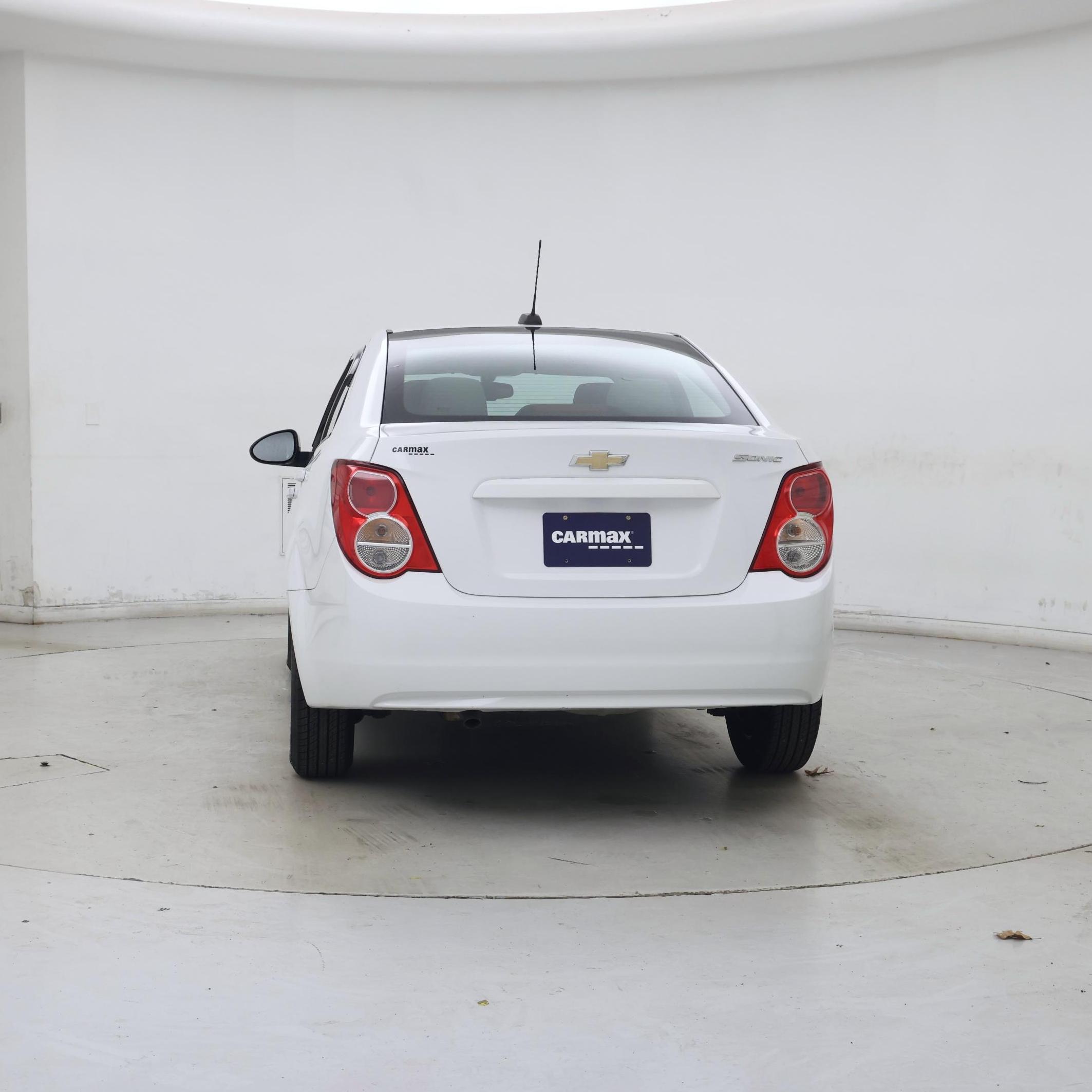 Thumbnail: 2016 Chevrolet Sonic - 6