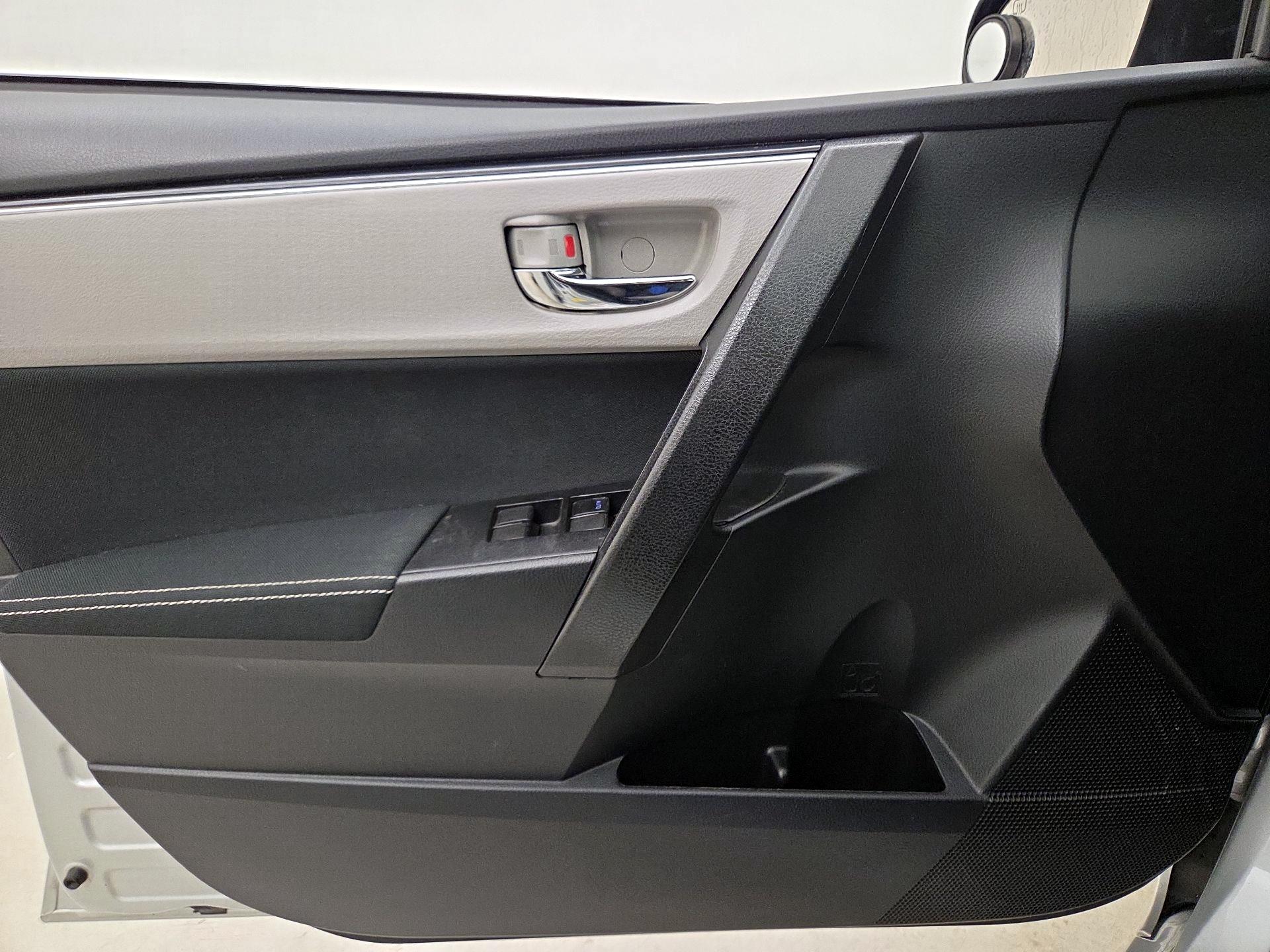 Thumbnail: 2019 Toyota Corolla - 12