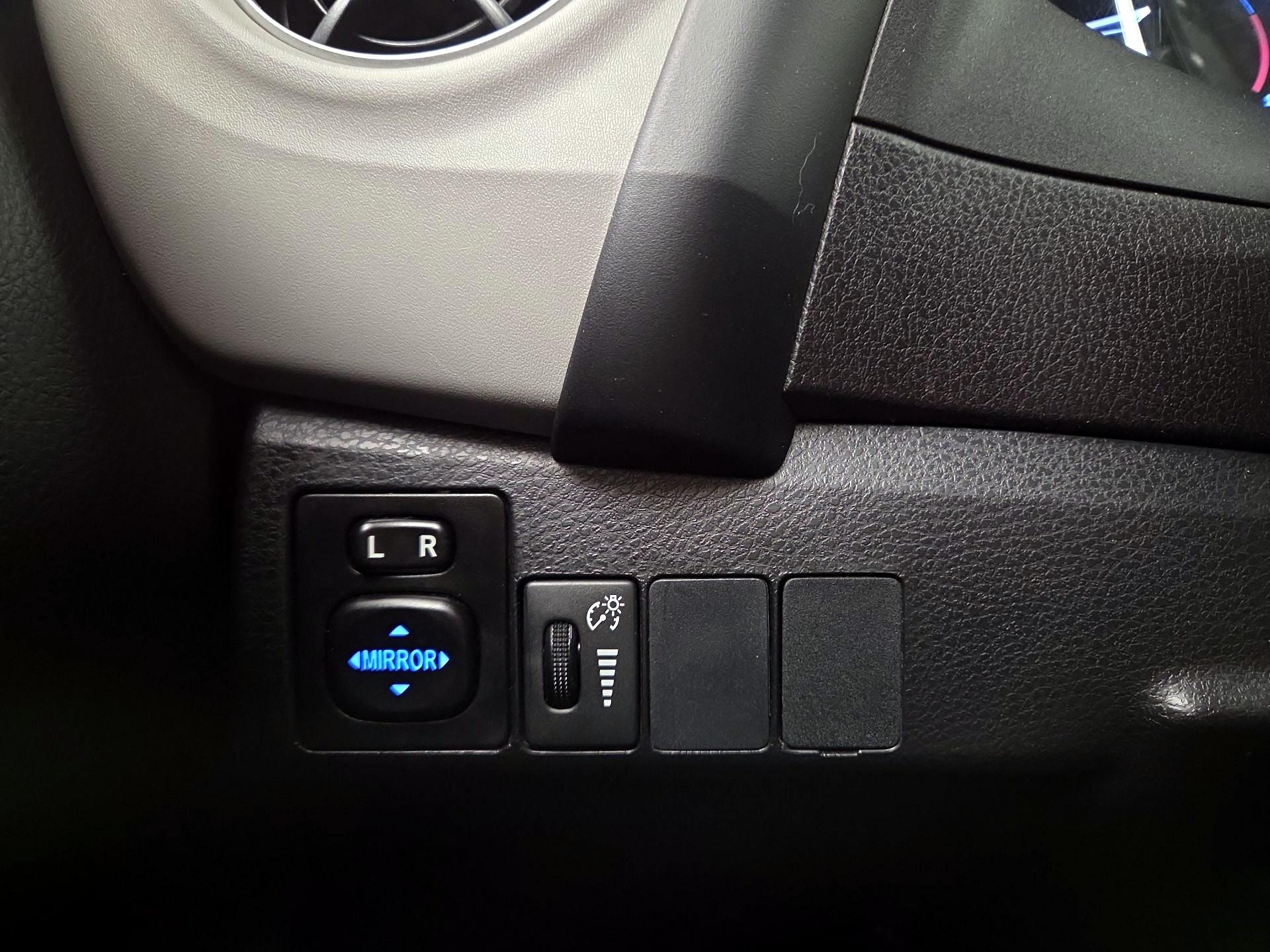 Thumbnail: 2019 Toyota Corolla - 13