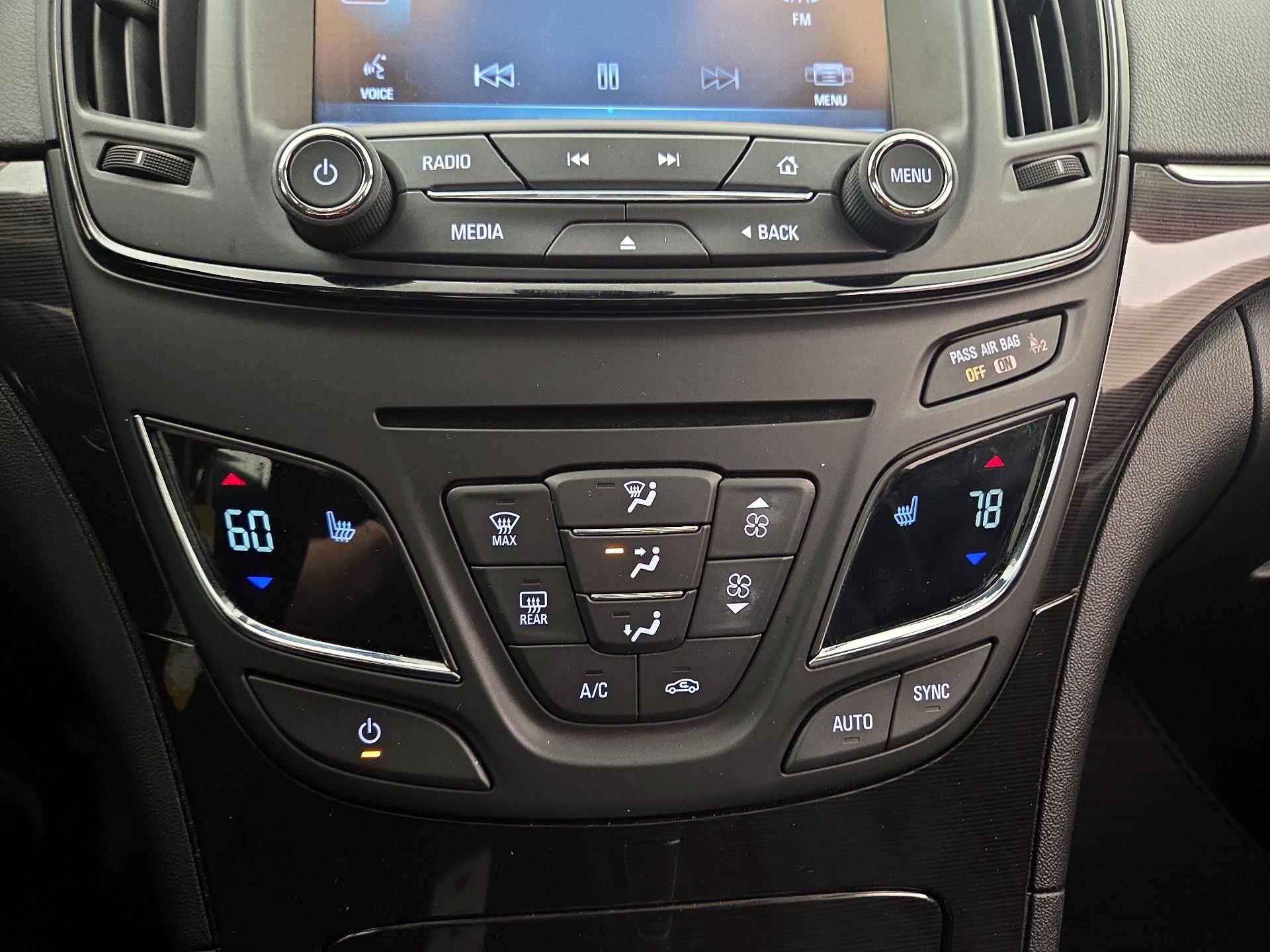 Thumbnail: 2015 Buick Regal - 16