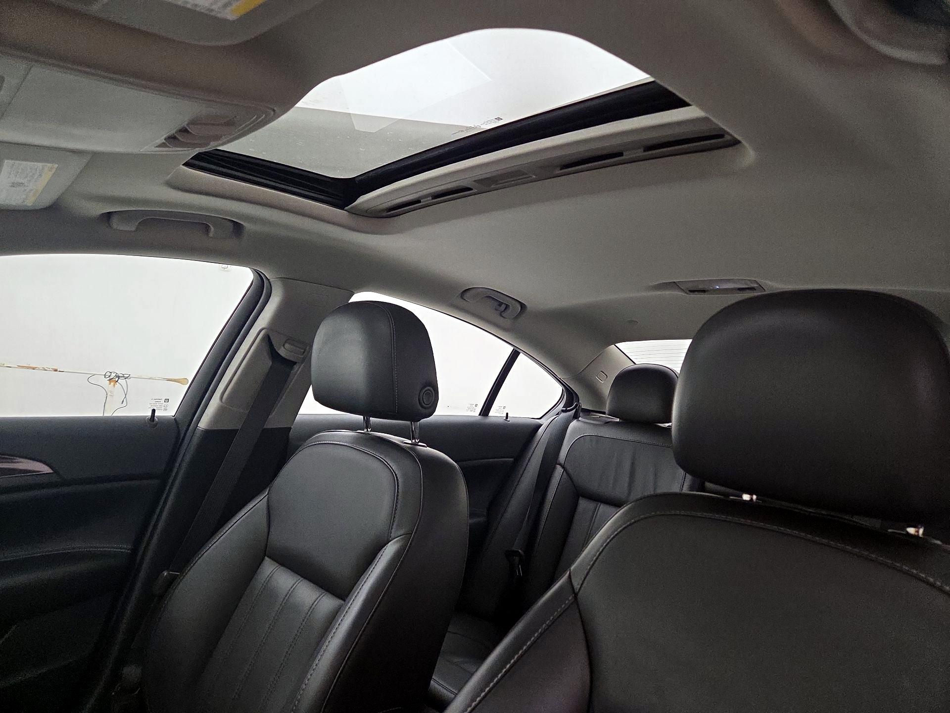Thumbnail: 2015 Buick Regal - 19