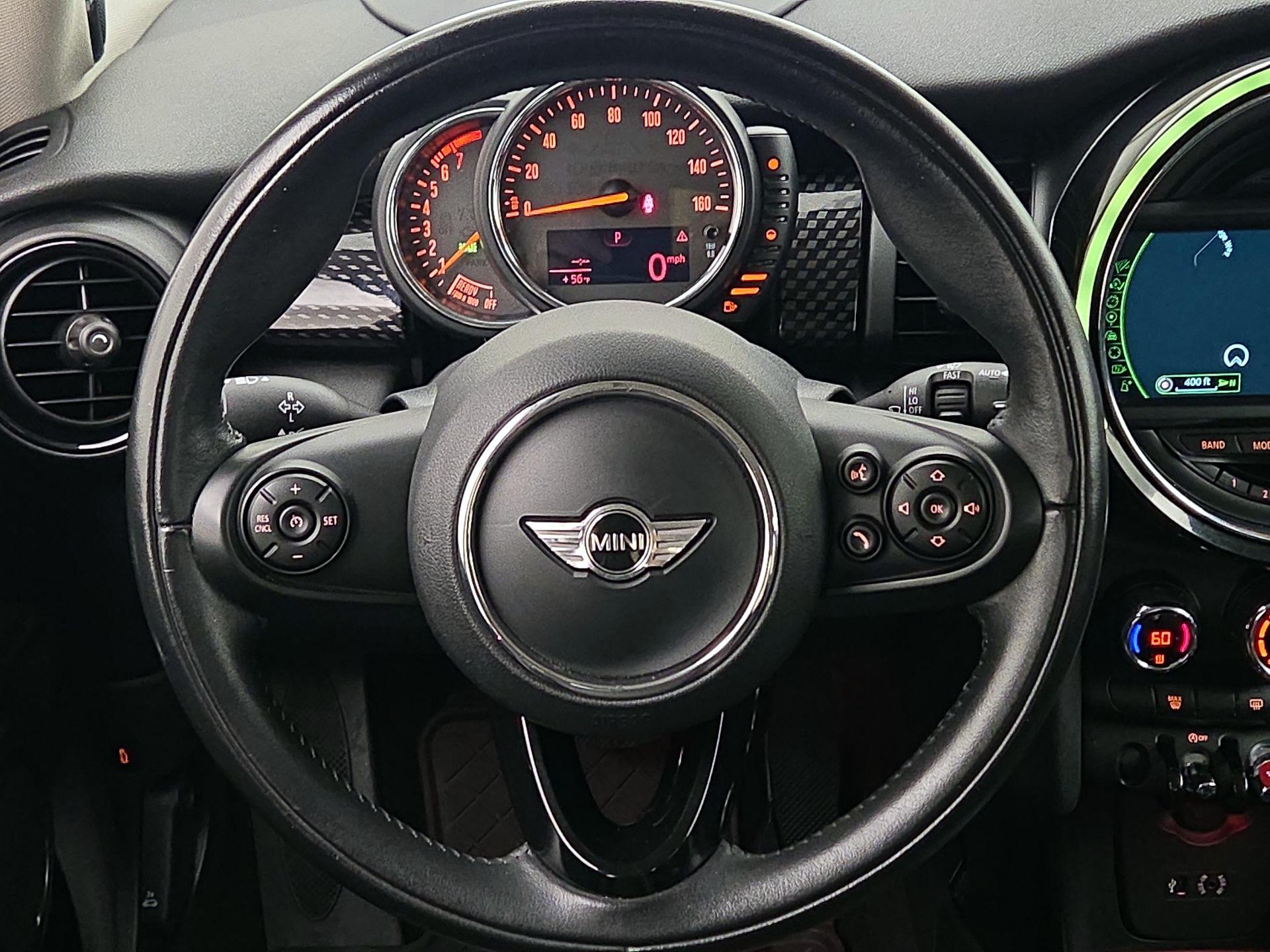 Thumbnail: 2017 MINI Cooper Hardtop - 10