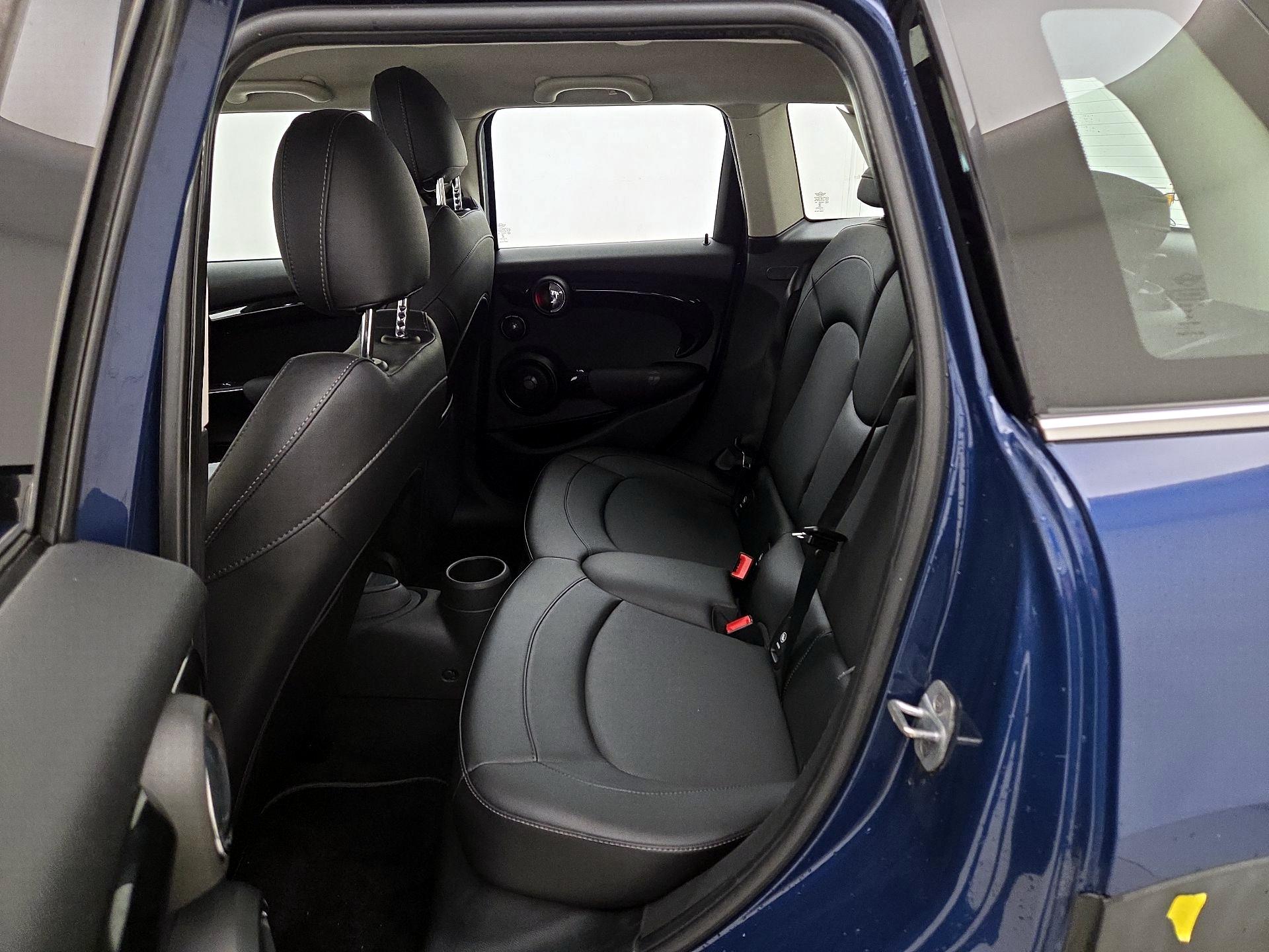 Thumbnail: 2017 MINI Cooper Hardtop - 20