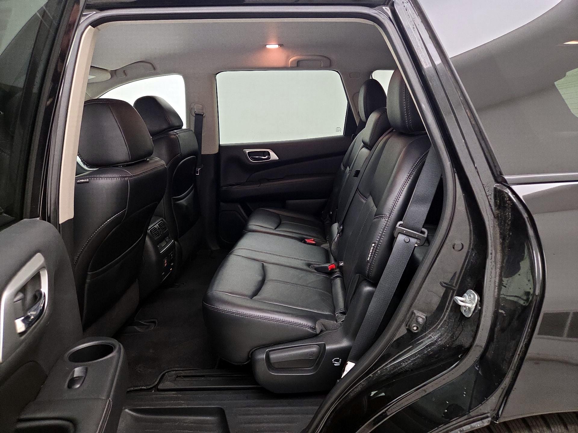 Thumbnail: 2018 Nissan Pathfinder - 20