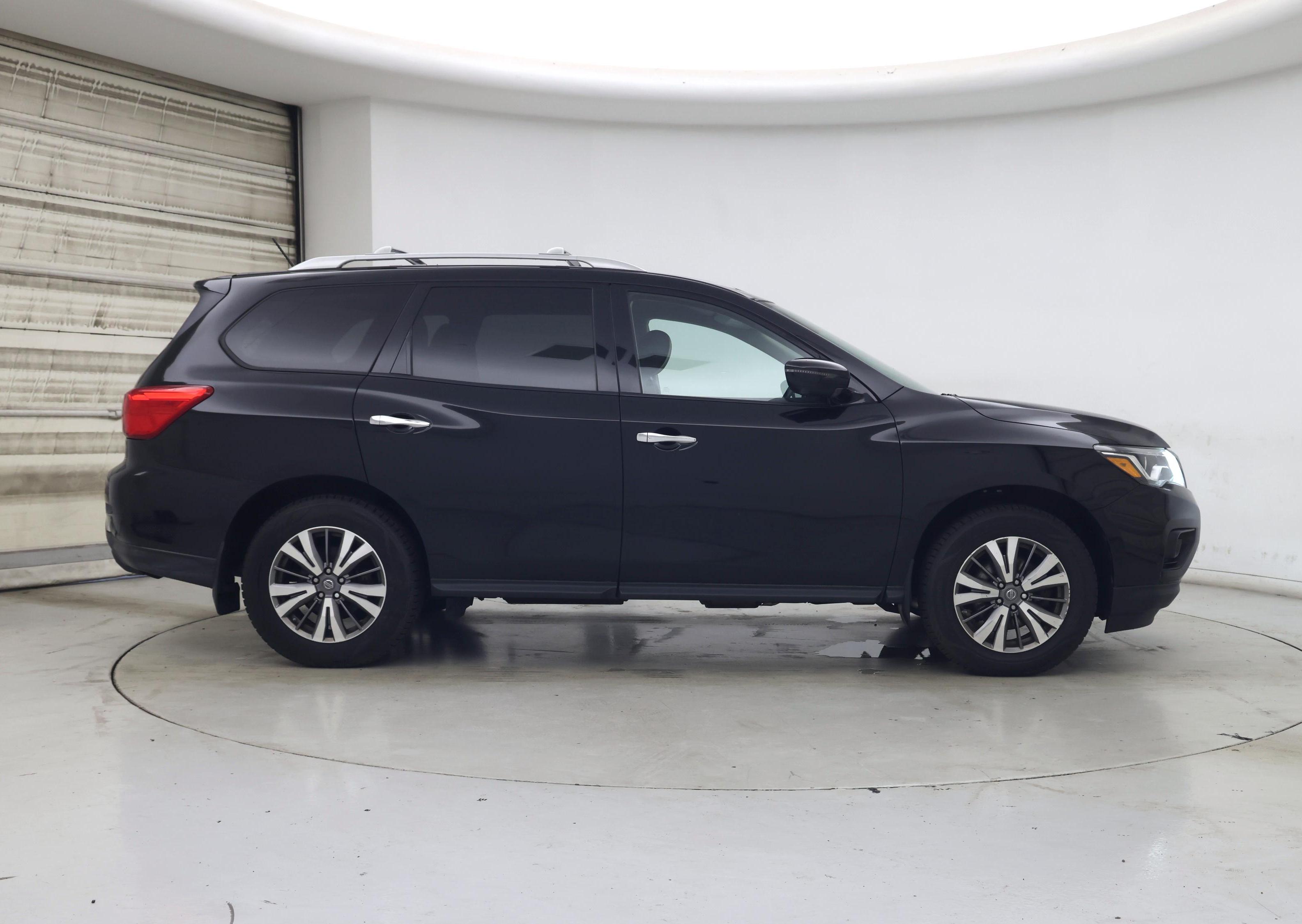 Thumbnail: 2018 Nissan Pathfinder - 7