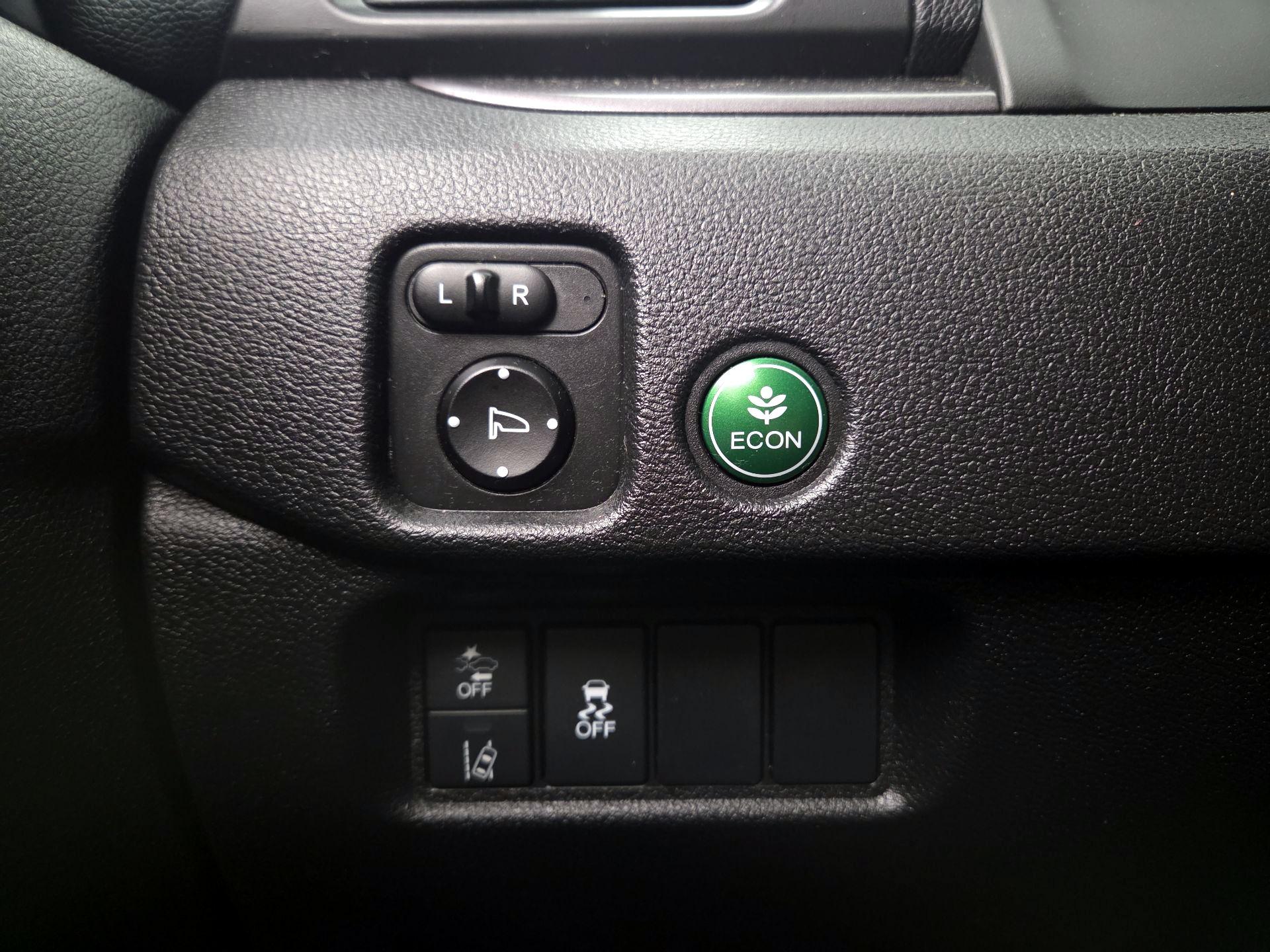 Thumbnail: 2019 Honda Pilot - 13