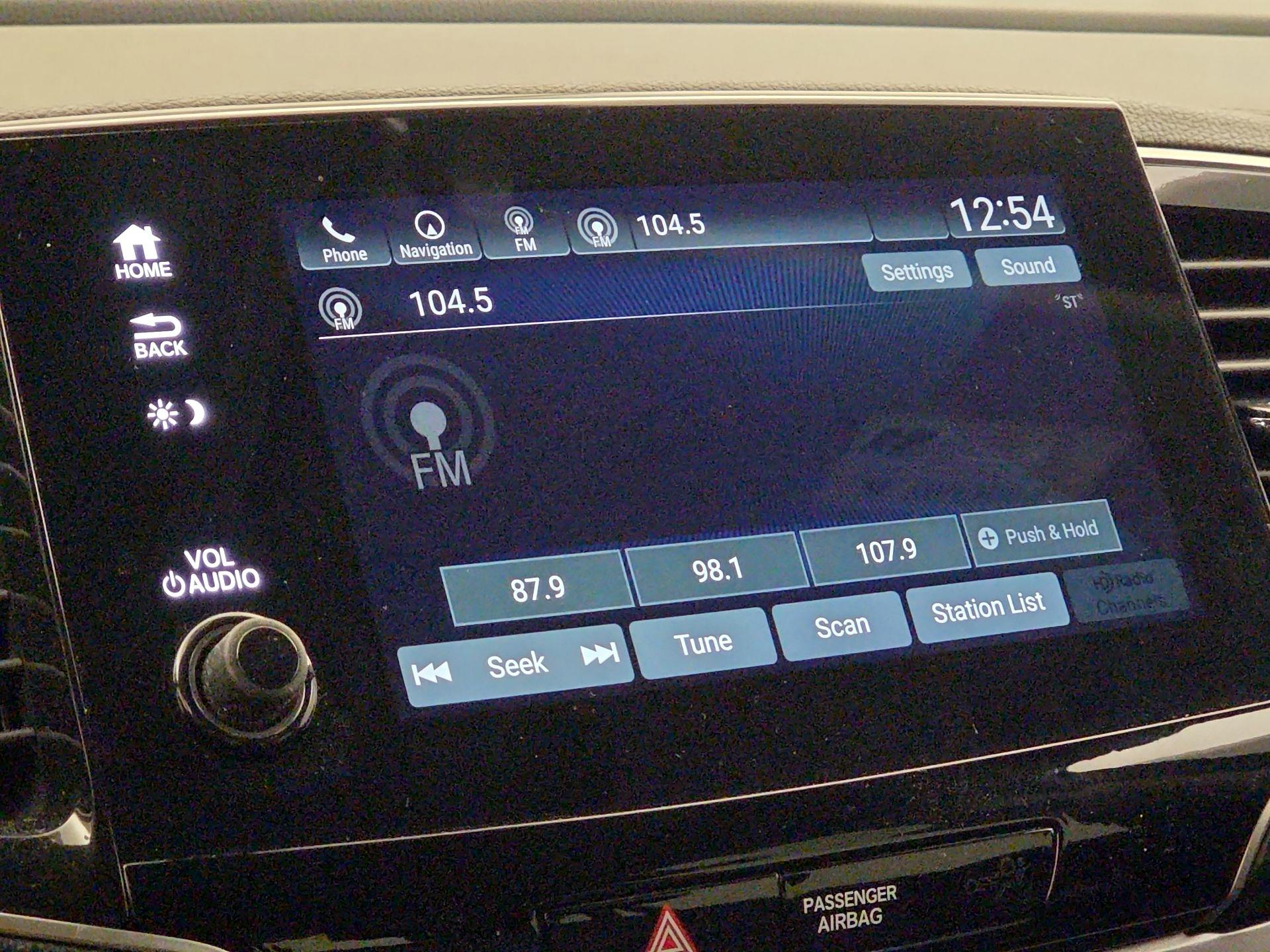 Thumbnail: 2019 Honda Pilot - 16