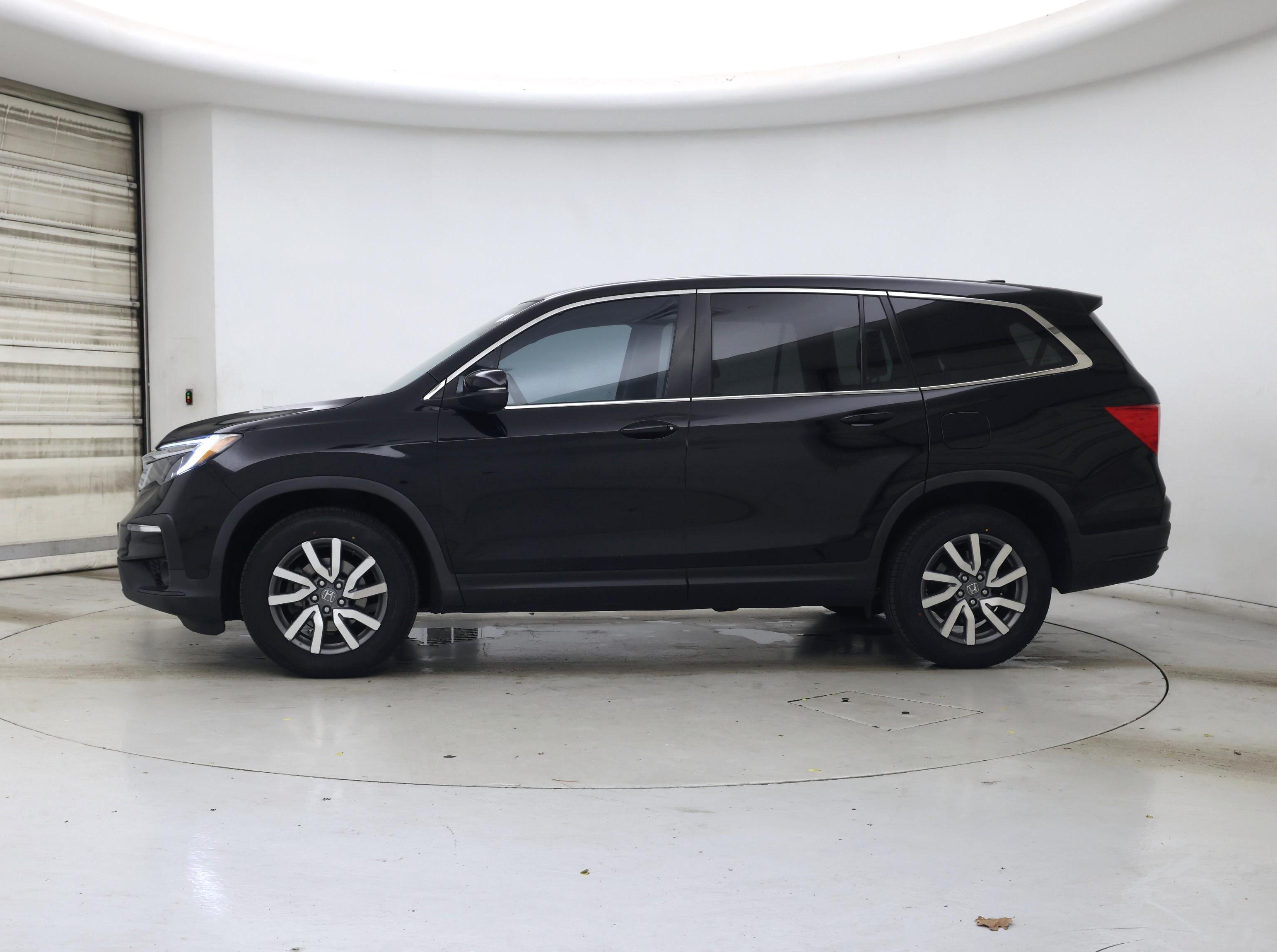 Thumbnail: 2019 Honda Pilot - 3