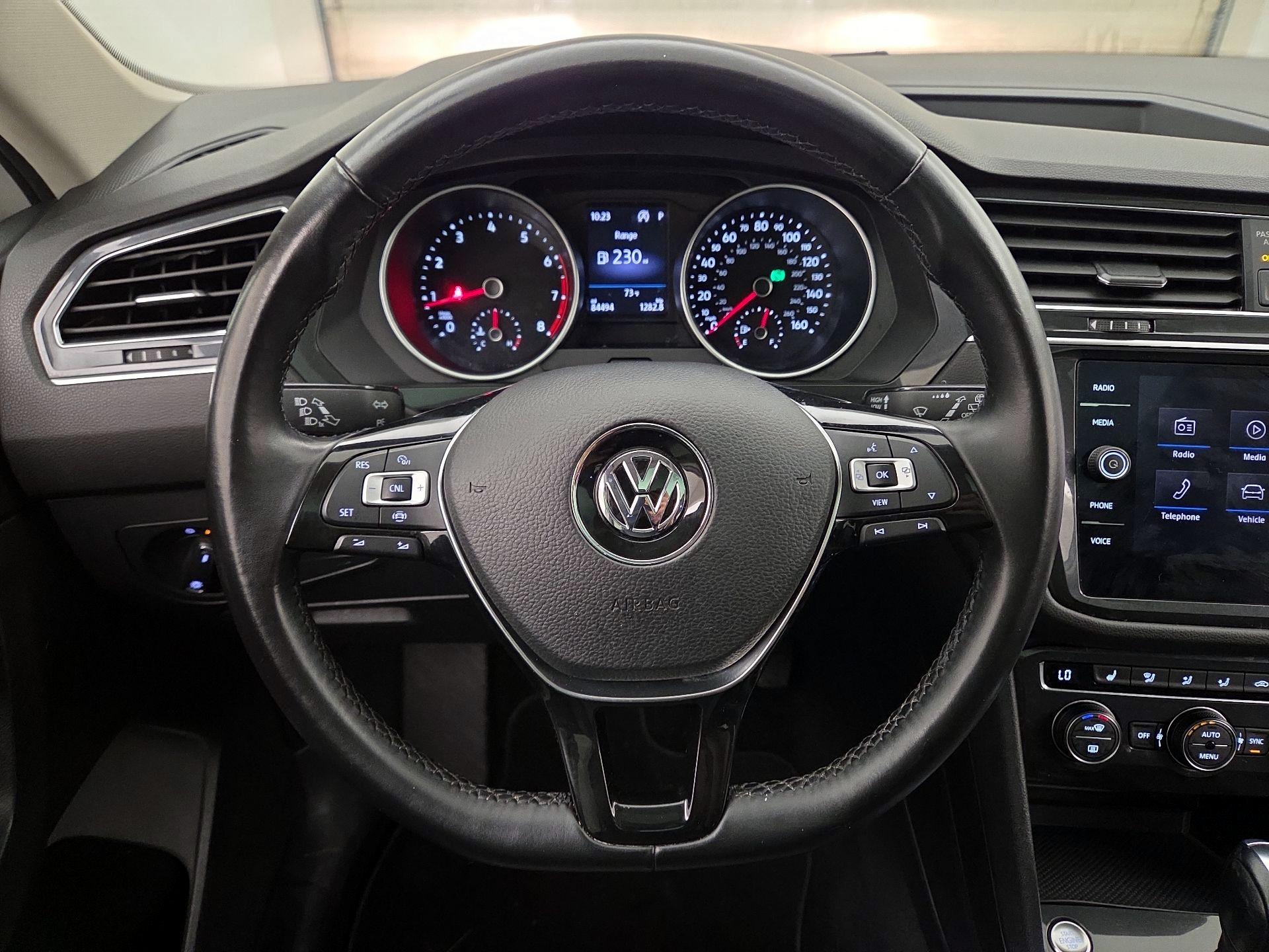 Thumbnail: 2019 Volkswagen Tiguan - 10