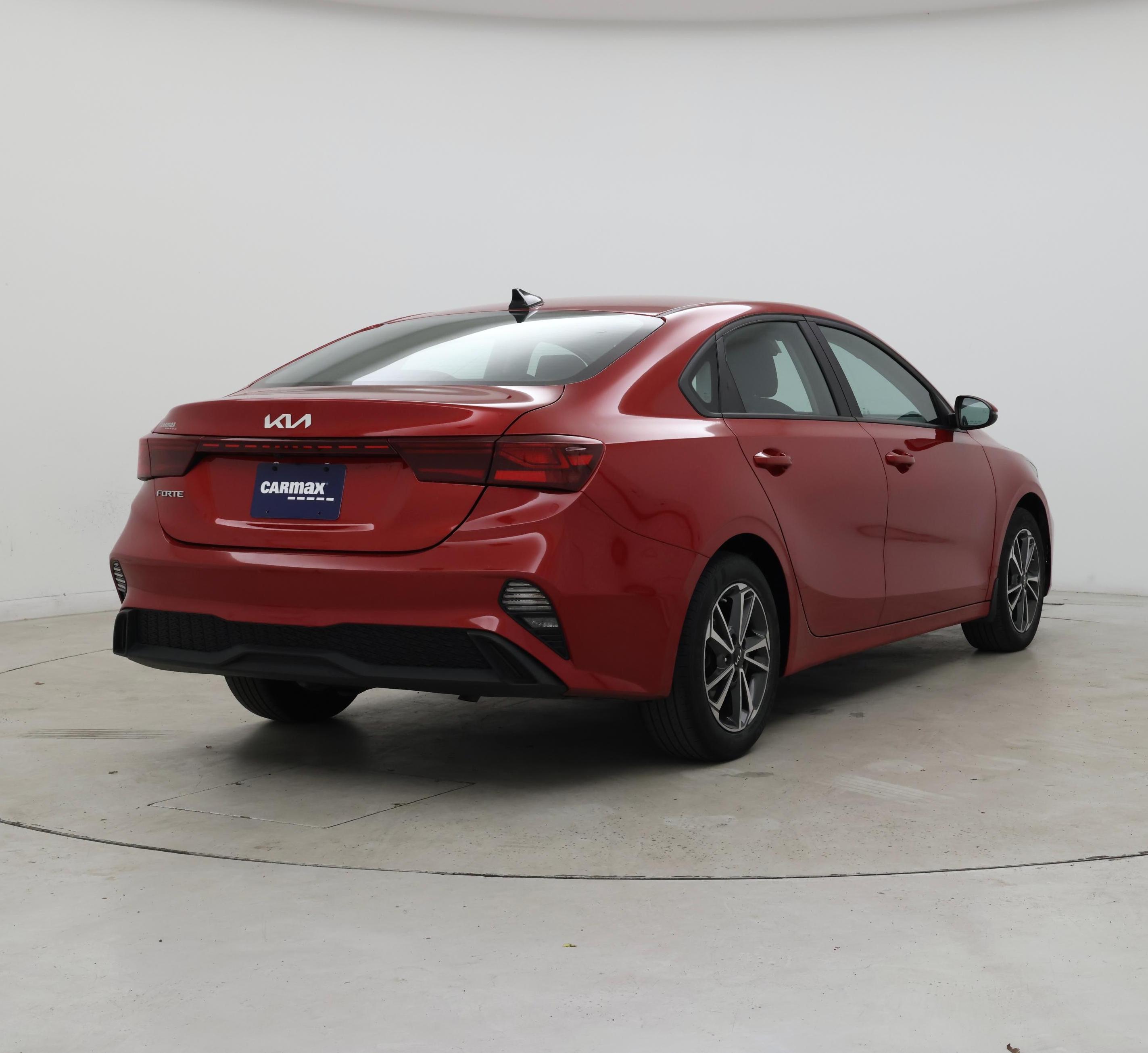 Thumbnail: 2022 Kia Forte - 8