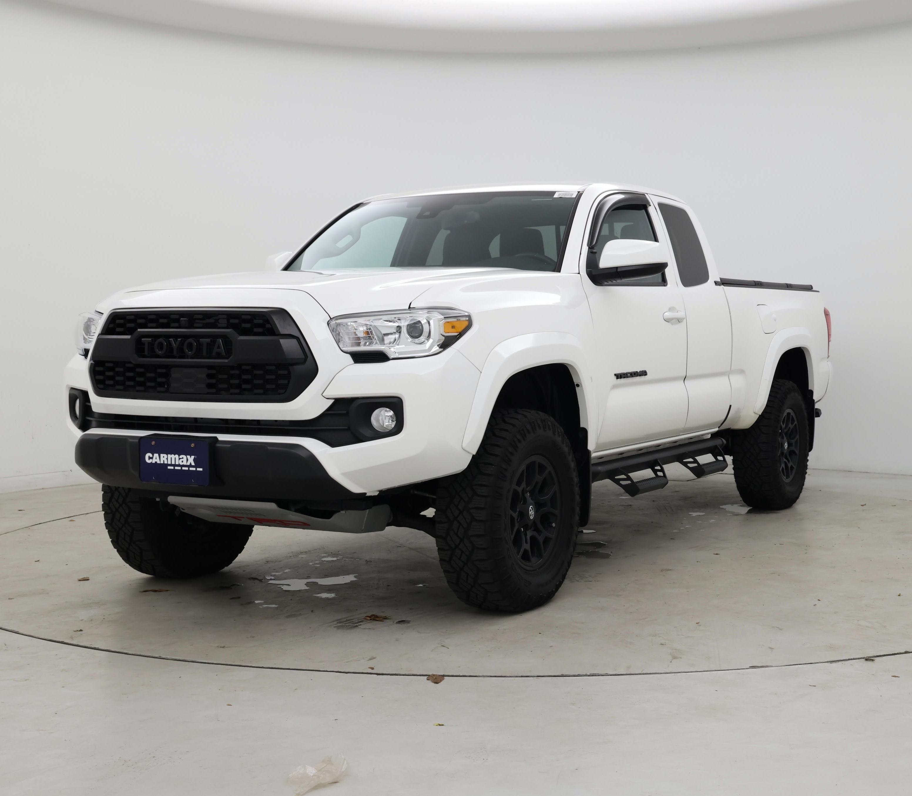 Thumbnail: 2022 Toyota Tacoma - 4