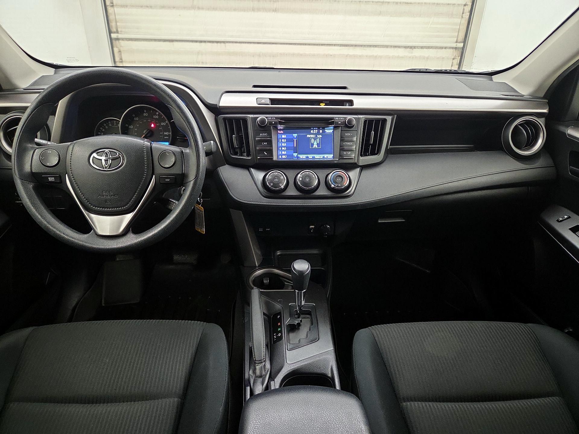Thumbnail: 2016 Toyota RAV4 - 9